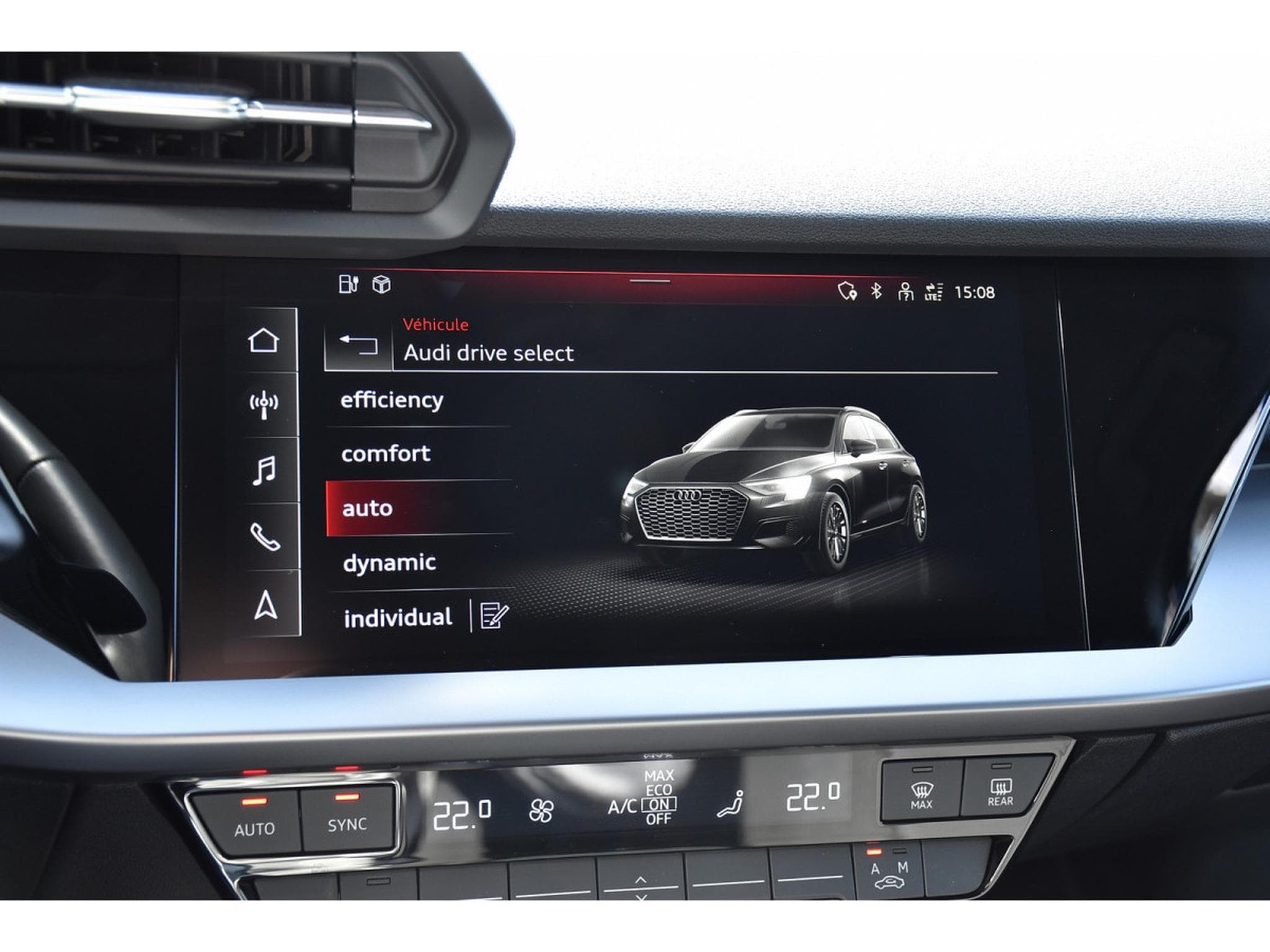 Audi A3 Sportback 40 TFSIe PHEV 24g CO2 S-Tronic ACC LANE SIDE CAM (2023) - Photo 16