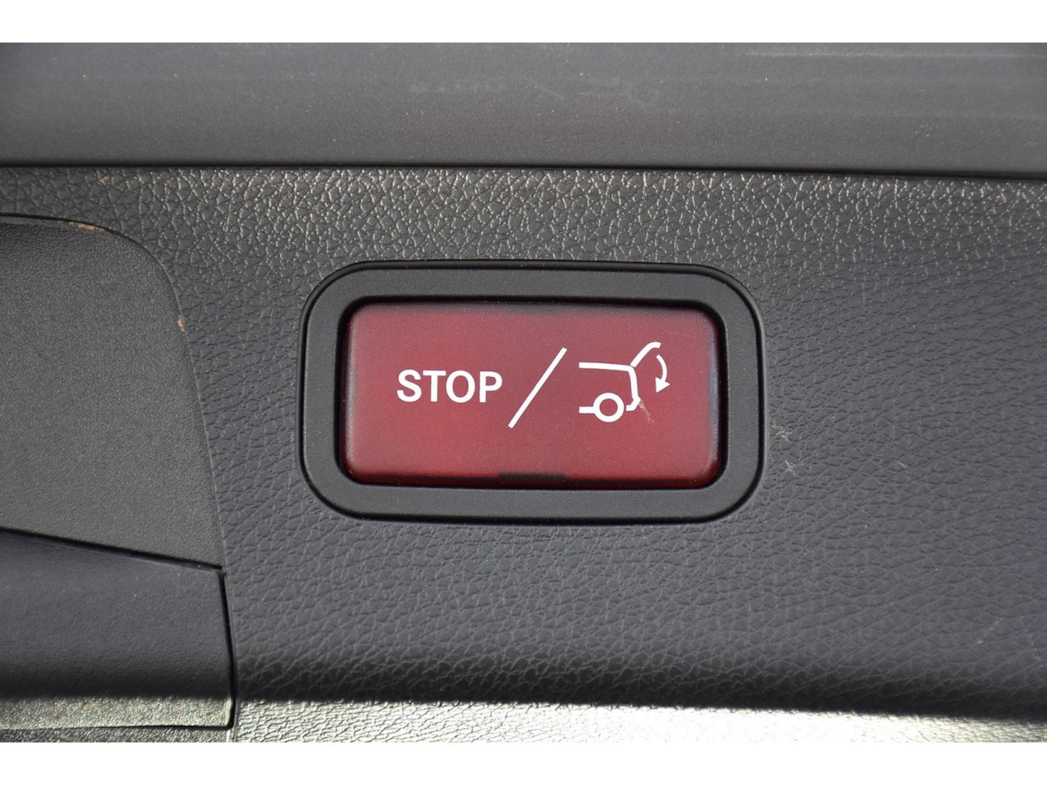 Mercedes E 200 CDI Break 9G-Tronic ANGLE MORT ATT REMORQUE CAM (2022) - Photo 22