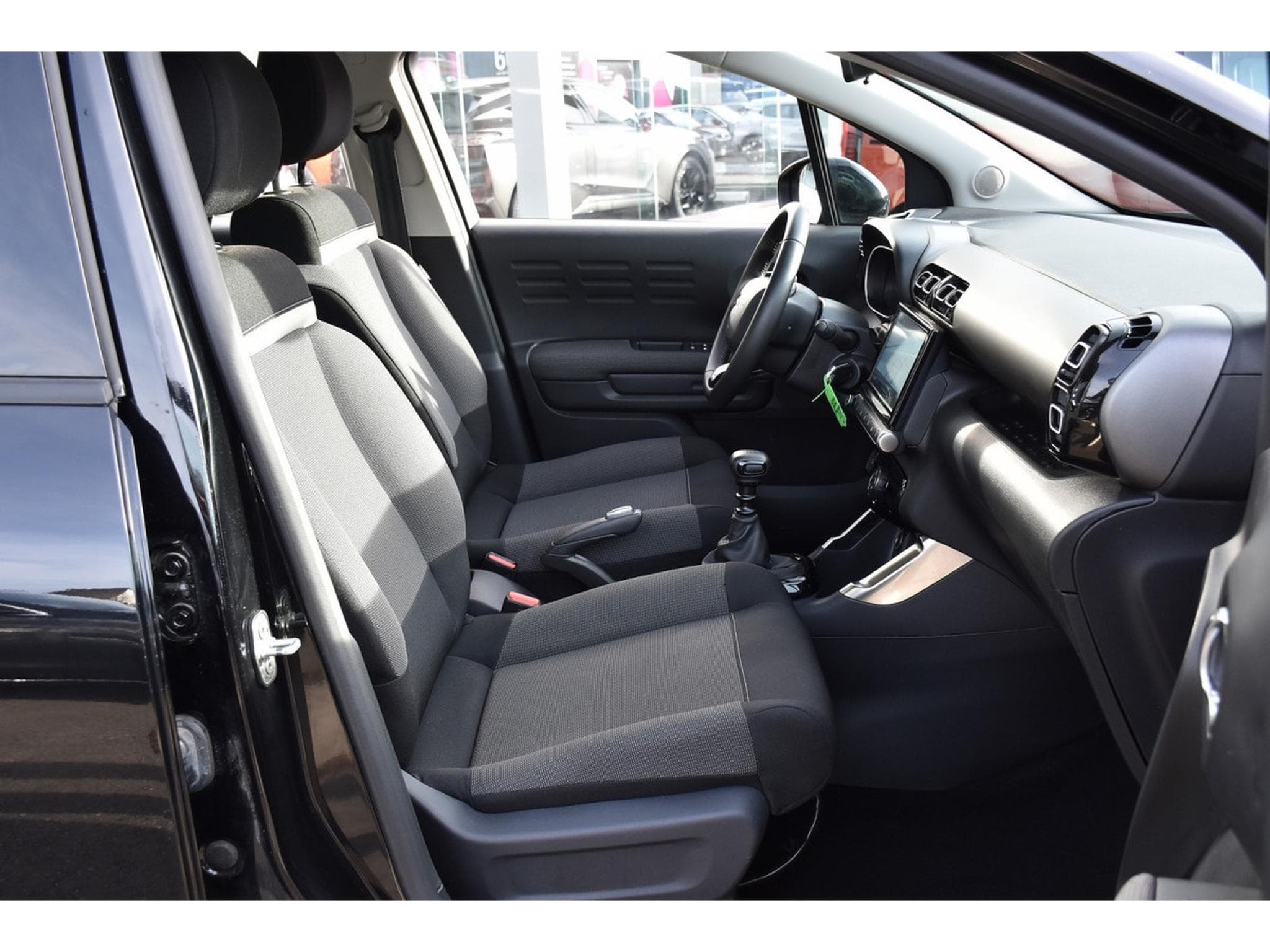 Citroën C3 Aircross 1.2 PureTech 110 REGUL GPS LANE GRIP 1° MAIN (2024) - Photo 7