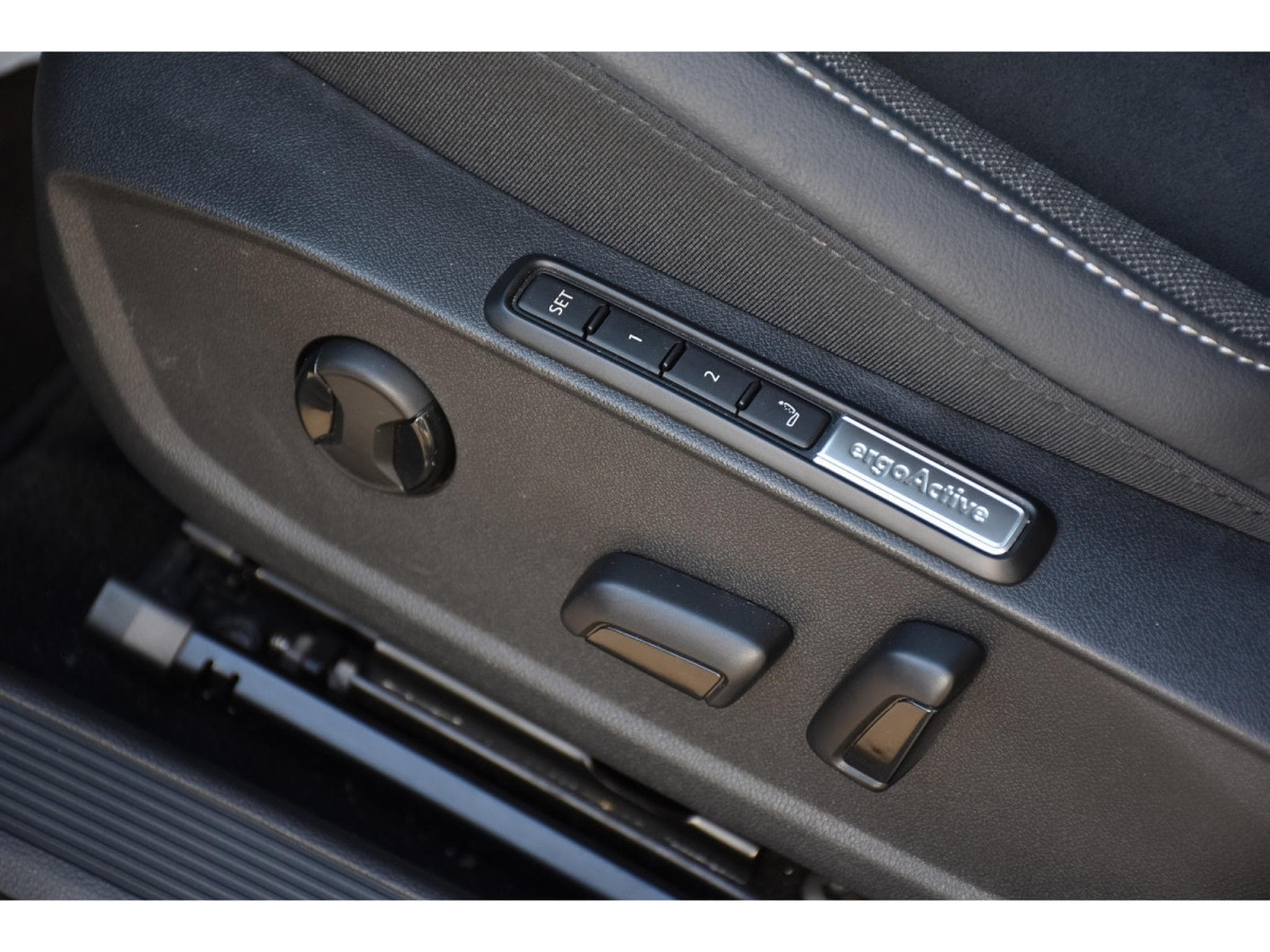 VW Golf Variant 1.5 TSI Style PANO ACC TRAVEL SIDE SG CHFF CAM 1° MA (2024) - Foto 21