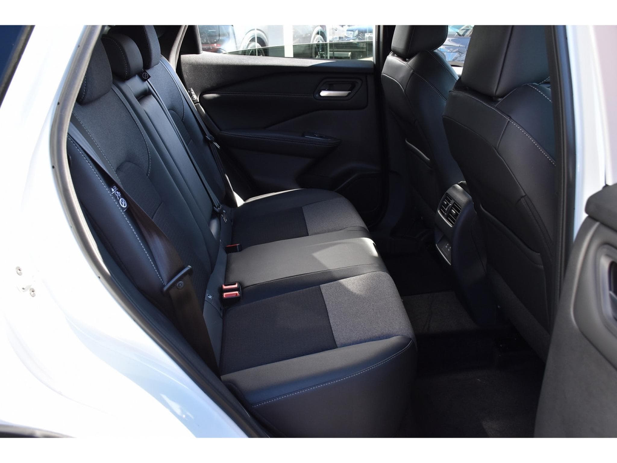 Nissan Qashqai 1.3 DIG-T MHEV N-Connecta Xtronic COLD PACK NEUF (2025) - Photo 8