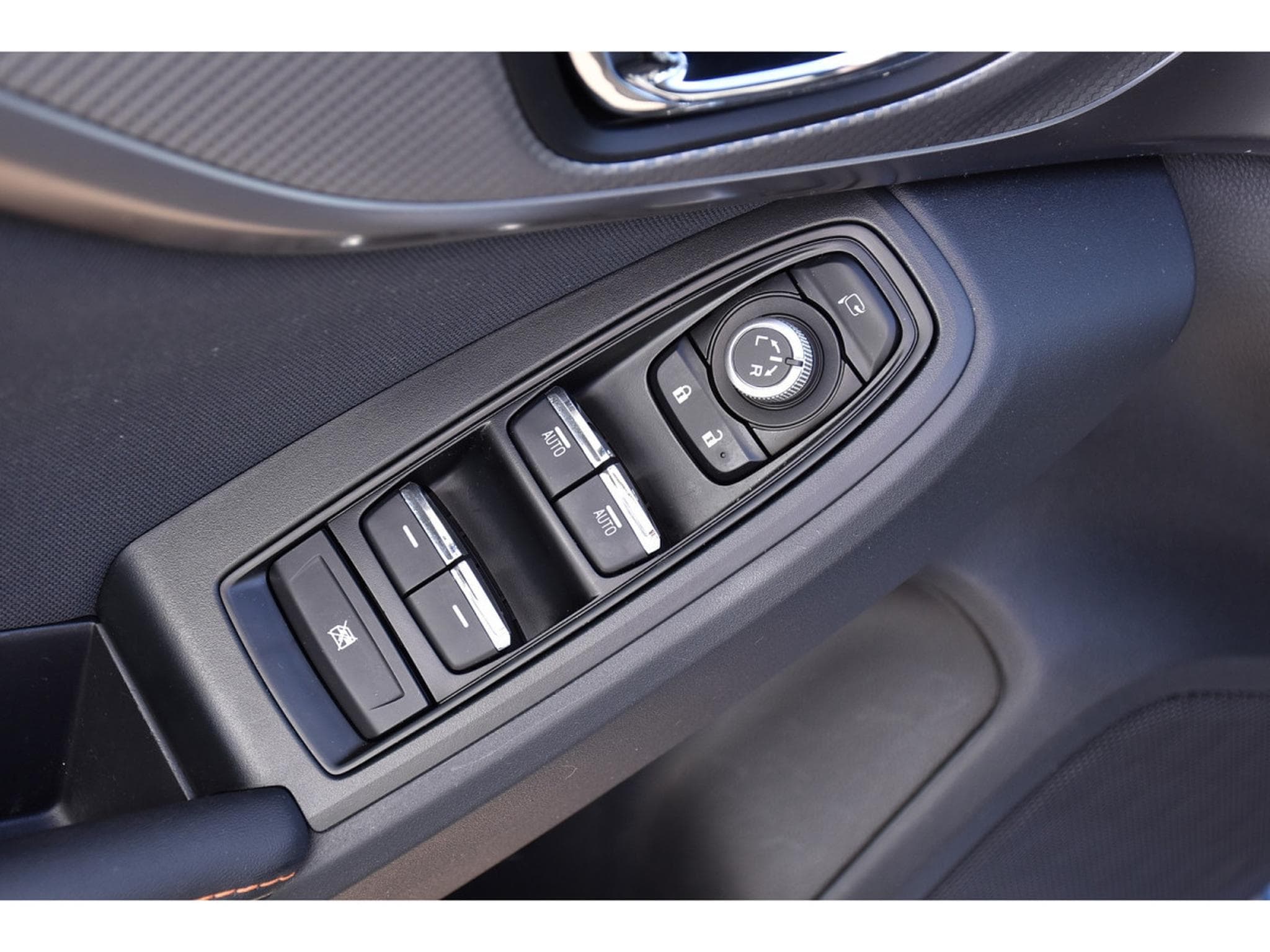 Subaru XV 2.0i e-Boxer GXE AWD ACC LANE CAM ATT RMQ 1° MAIN (2024) - Foto 16