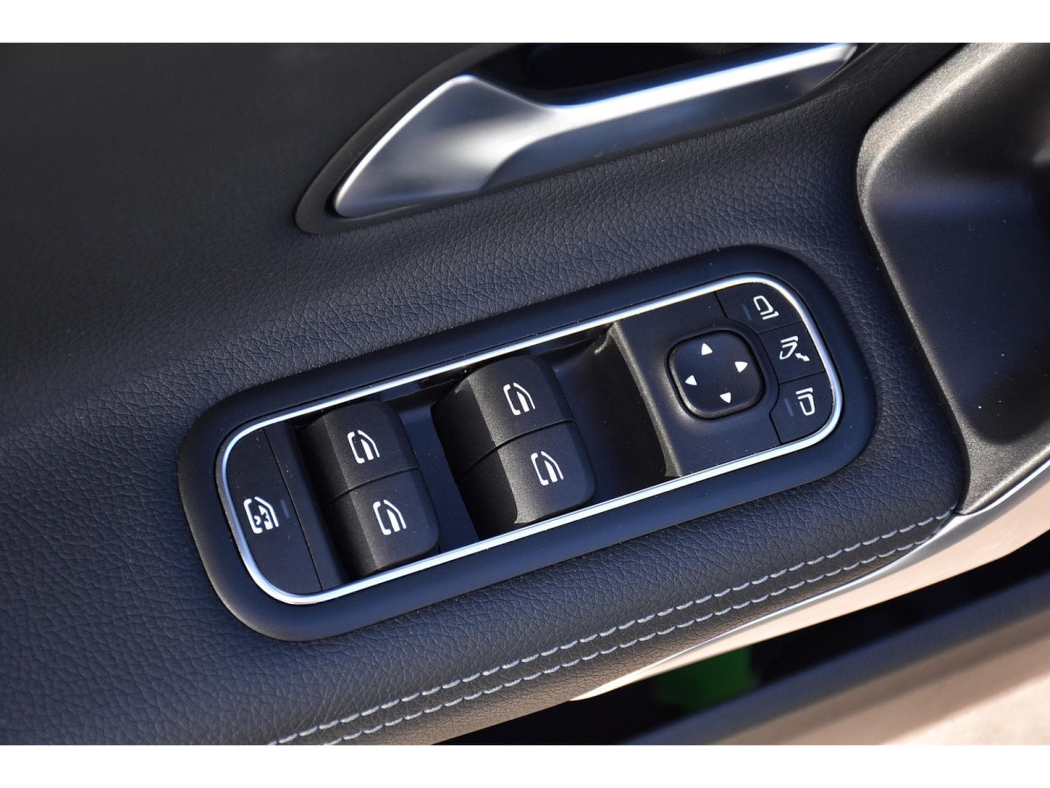 Mercedes A 180 CDI Progressive 8G-DCT CUIR GPS LANE PARK CAM 1° MAIN (2024) - Foto 21