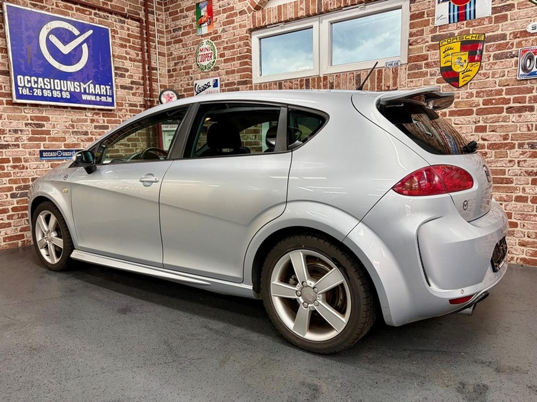 Seat Leon Leon 2.0 TDI 140cv STYLANCE (2007) - Photo 2