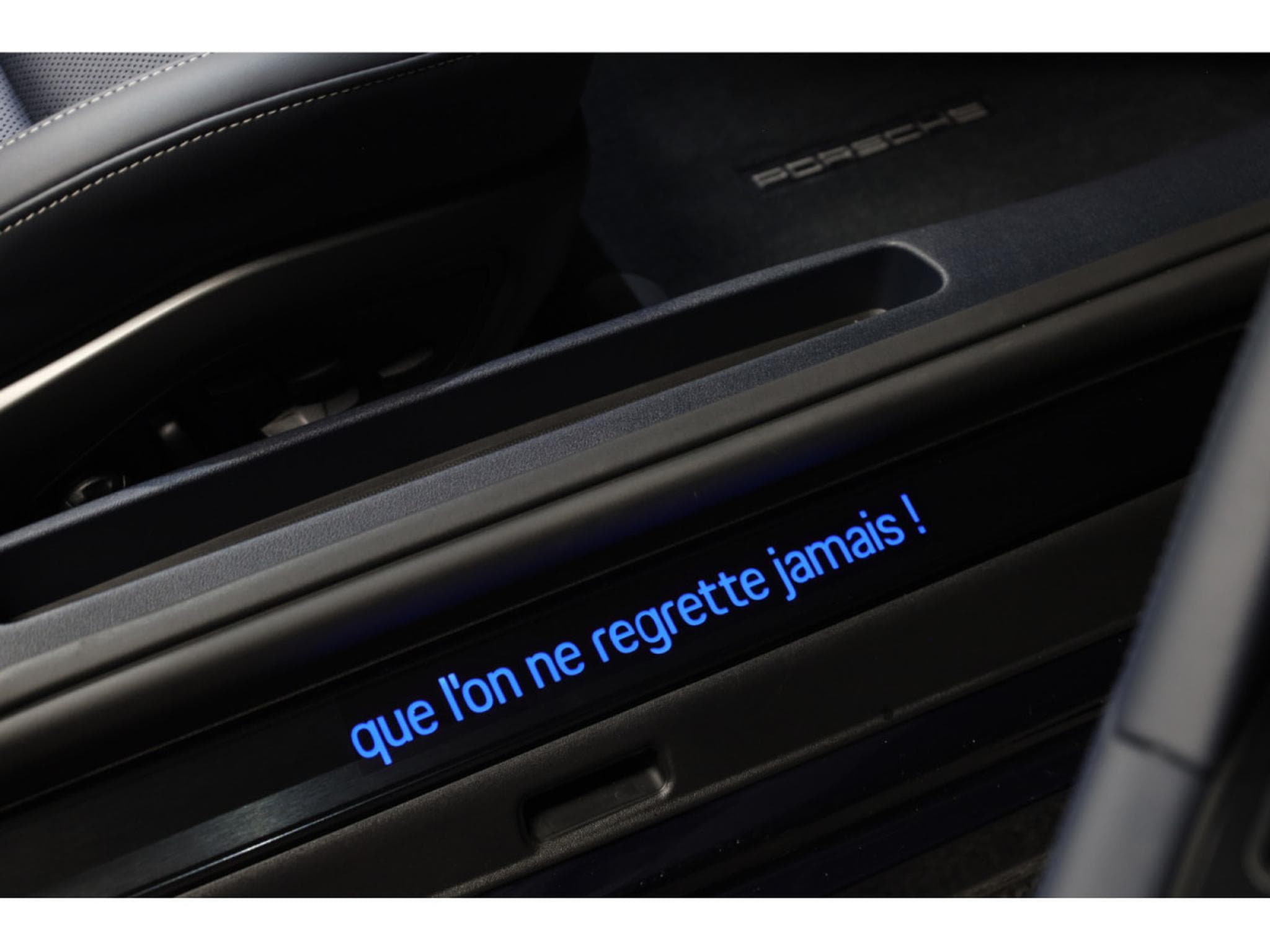 Porsche 911 992.2 CARRERA 4 GTS COUPÉ PDK - PTS NIGHT BLUE METALLIC (2025) - Photo 13