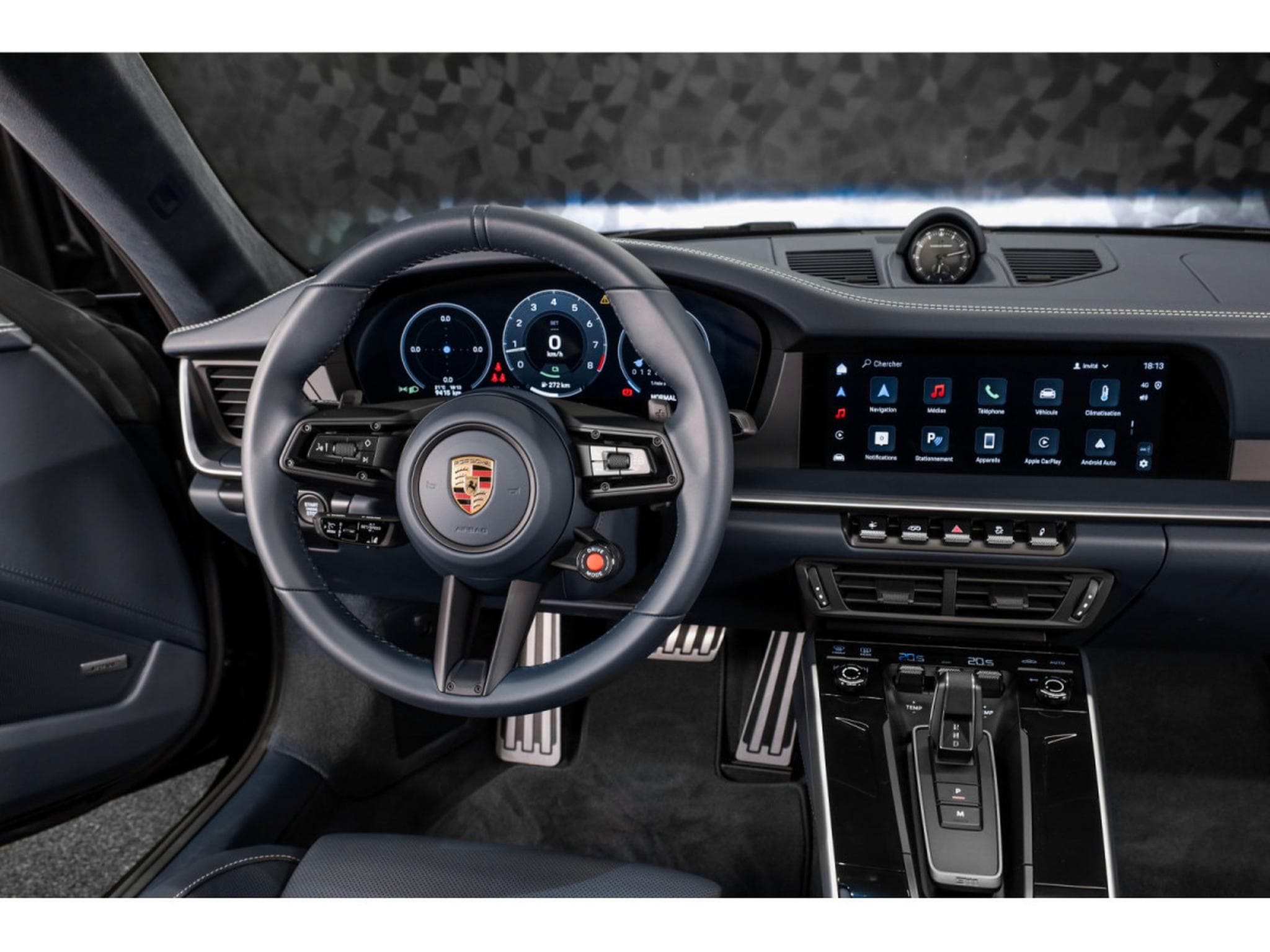 Porsche 911 992.2 CARRERA 4 GTS COUPÉ PDK - PTS NIGHT BLUE METALLIC (2025) - Photo 19