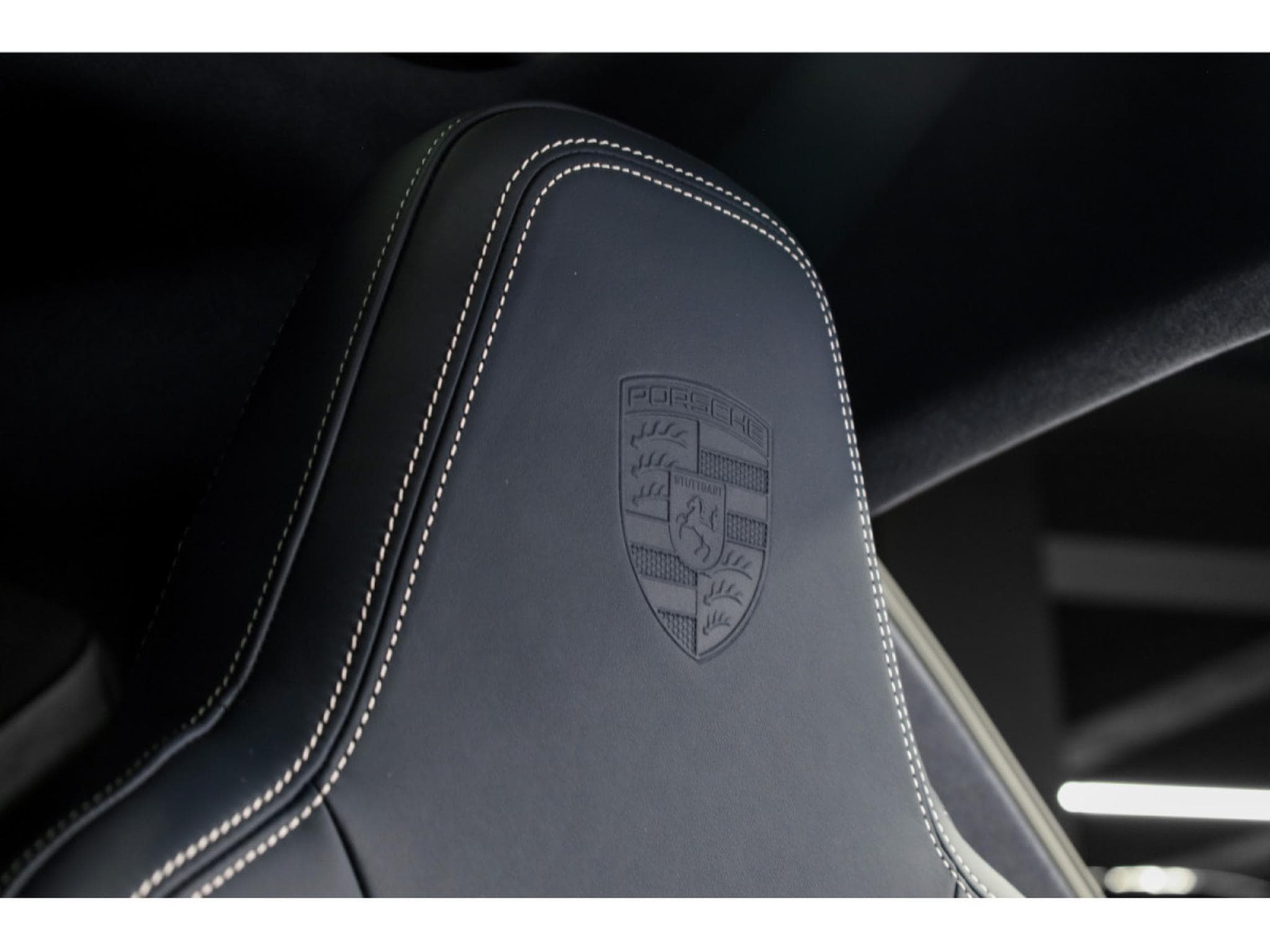 Porsche 911 992.2 CARRERA 4 GTS COUPÉ PDK - PTS NIGHT BLUE METALLIC (2025) - Photo 28