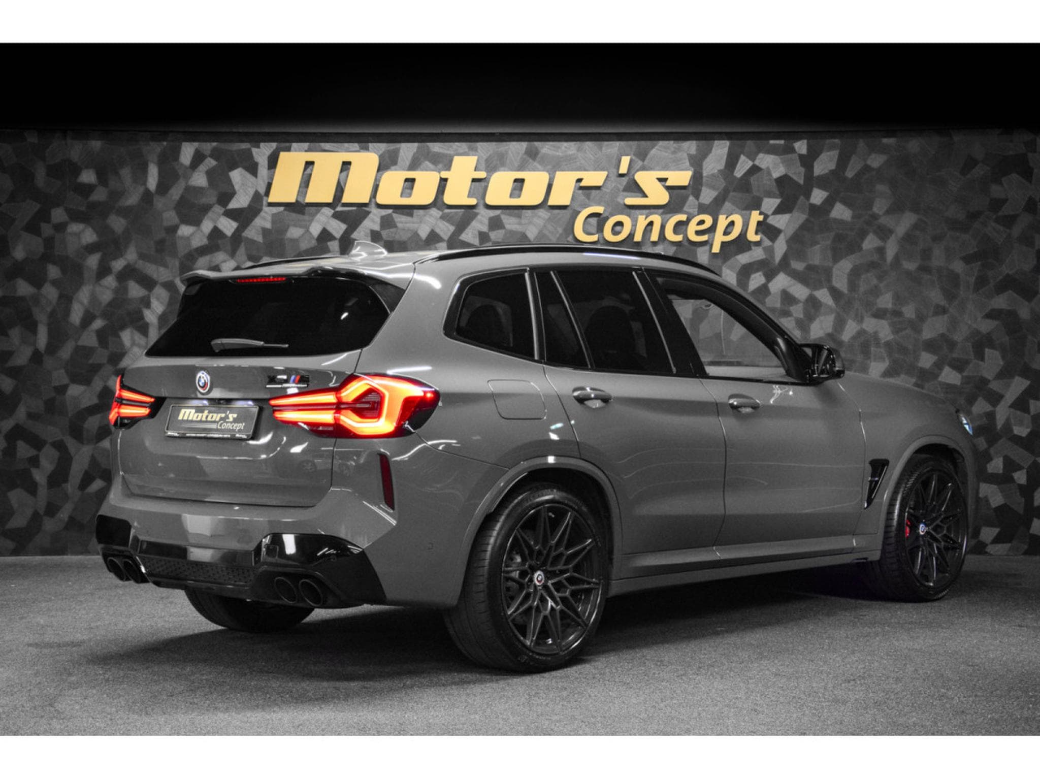 BMW X3M Compétition F97 - GRIGIO TELESTO PEARL (2022) - Foto 3