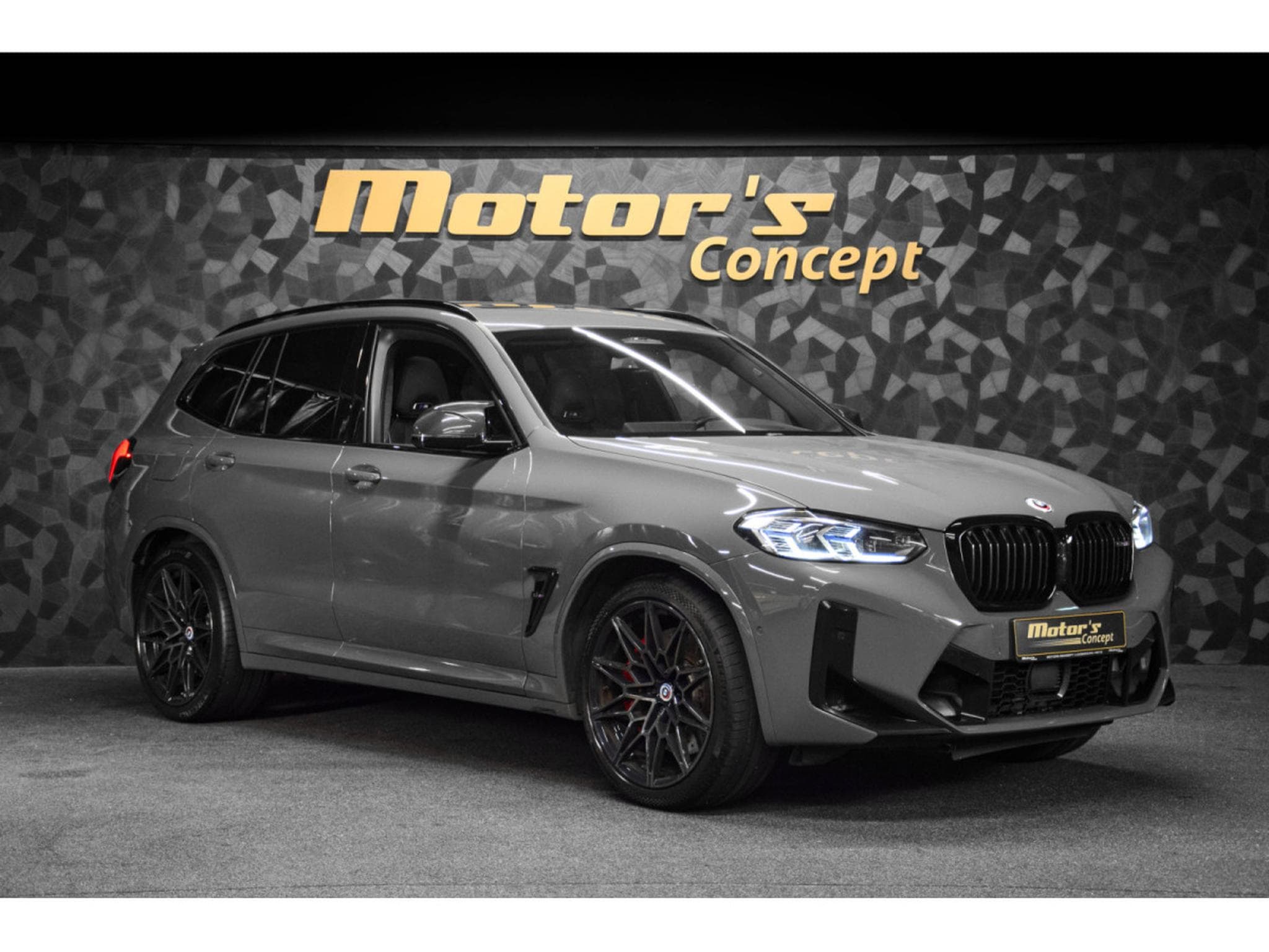 BMW X3M Compétition F97 - GRIGIO TELESTO PEARL (2022) - Foto 6