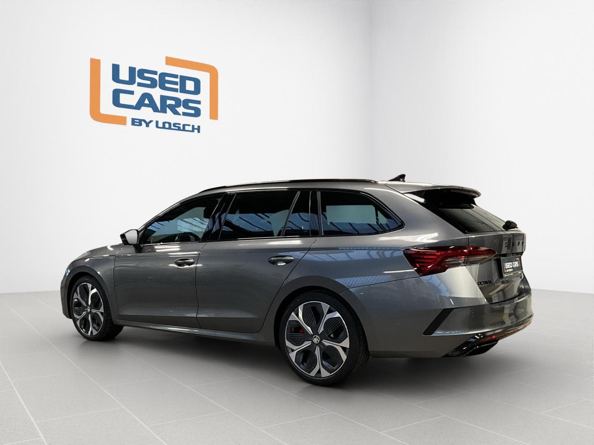 Skoda Octavia Combi+RS+DSG+Pano+360+AHK (2024) - Photo 5