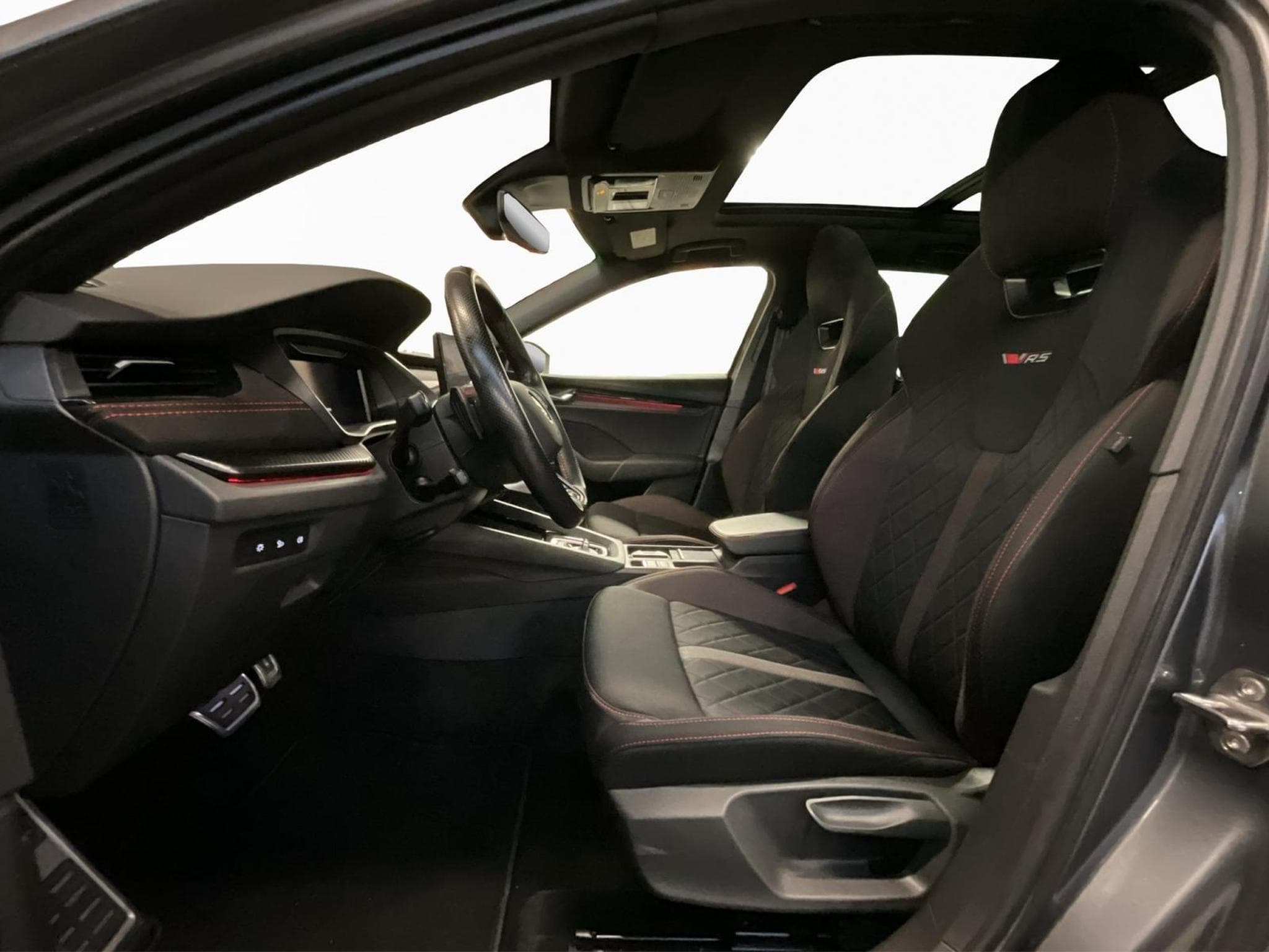 Skoda Octavia Combi+RS+DSG+Pano+360+AHK (2024) - Photo 9