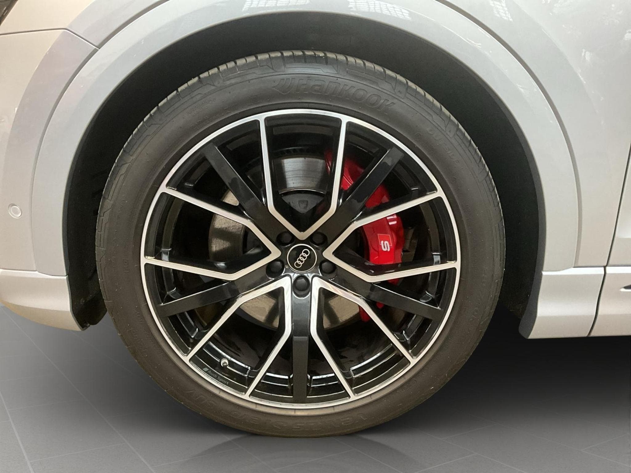 Audi SQ8 Quattro+Tiptronic+AHK+Pano (2022) - Photo 8