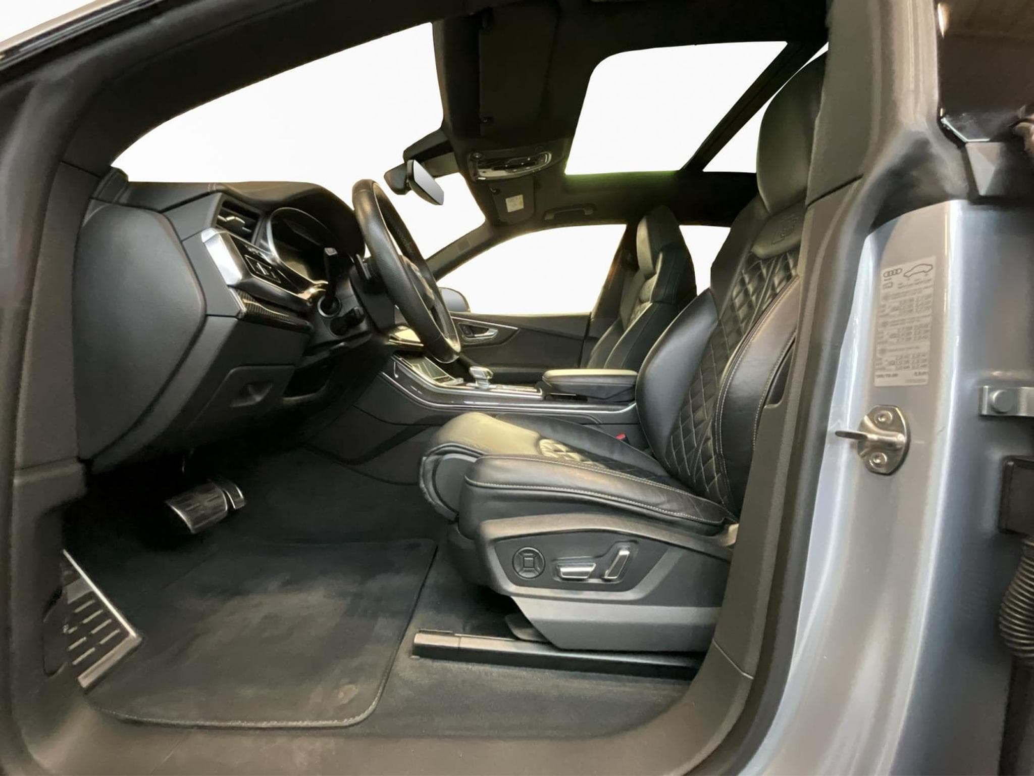 Audi SQ8 Quattro+Tiptronic+AHK+Pano (2022) - Photo 9