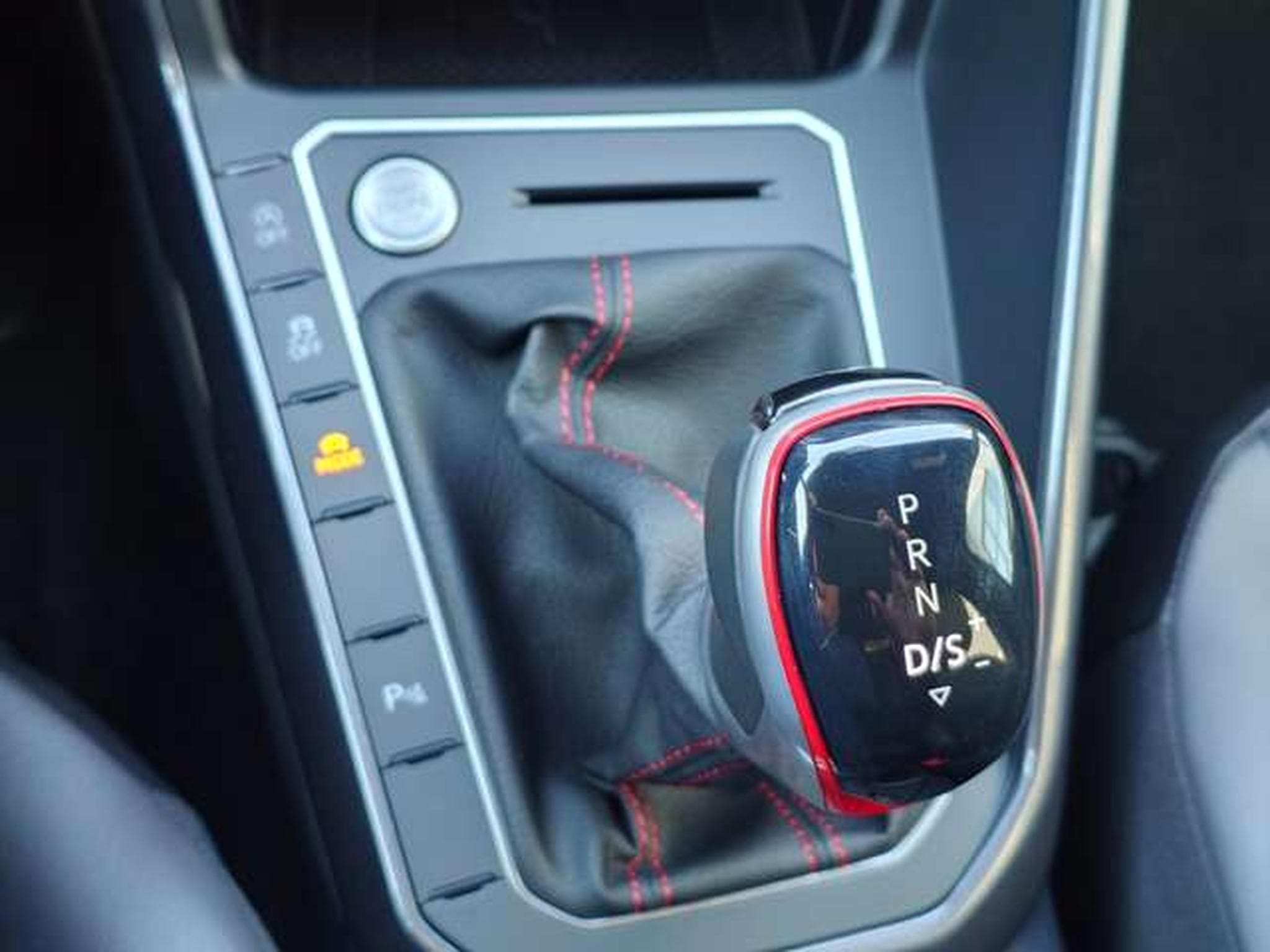 VW Polo Polo GTI 2.0 TSI DSG 207 PS (2023) - Photo 12