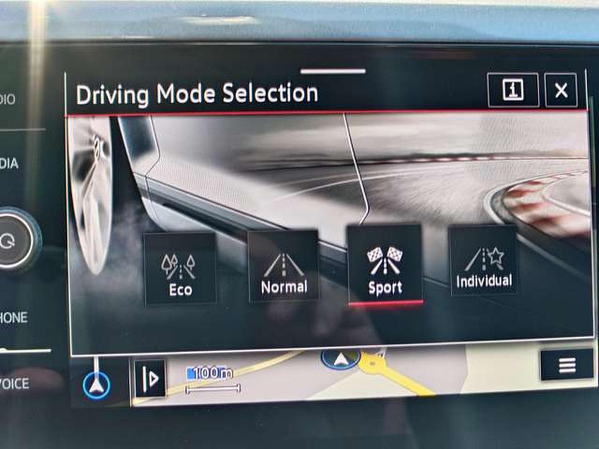 VW Polo Polo GTI 2.0 TSI DSG 207 PS (2023) - Photo 8