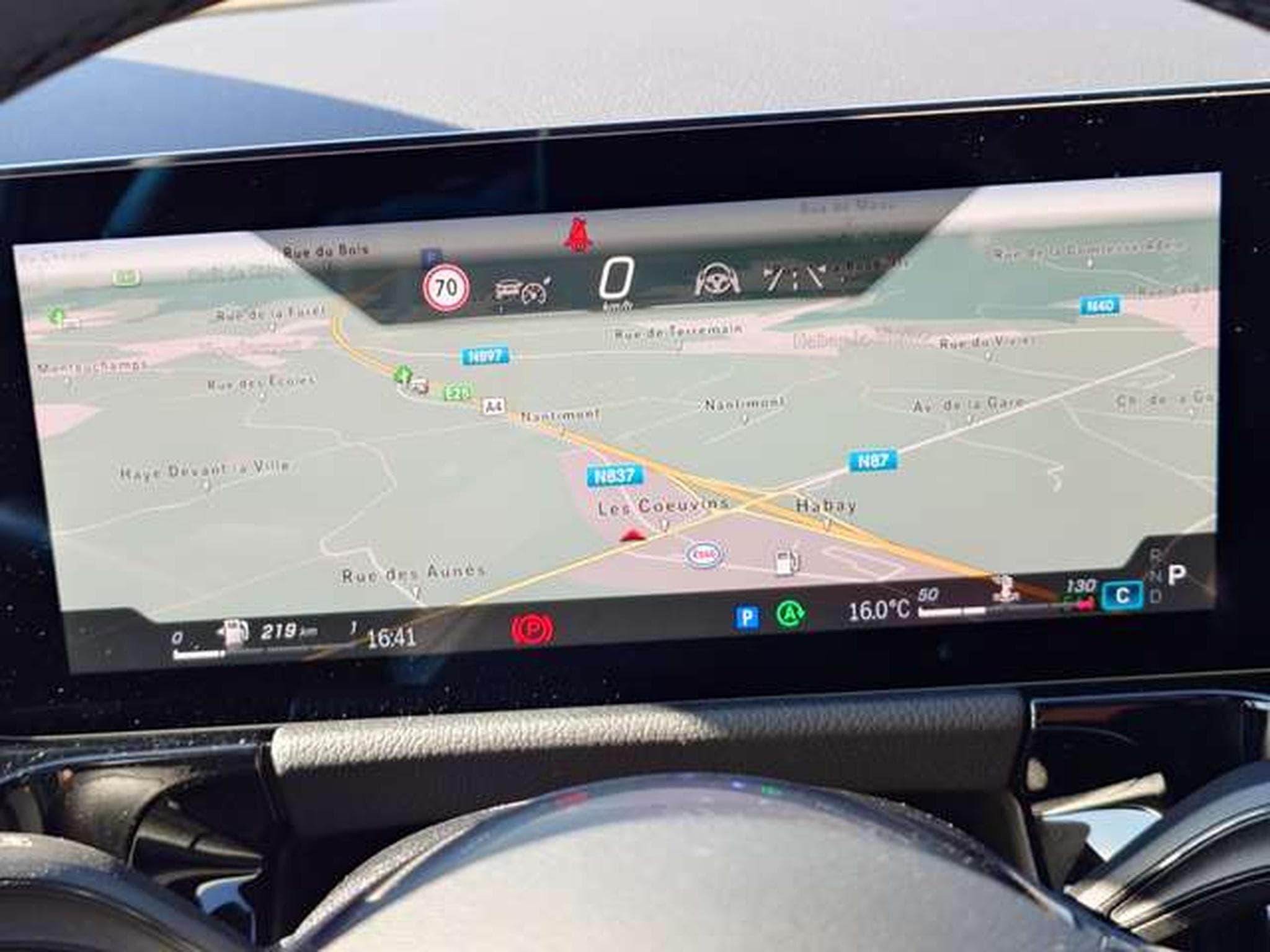 Mercedes B 200 B 200 d Luxury Line (2025) - Photo 10