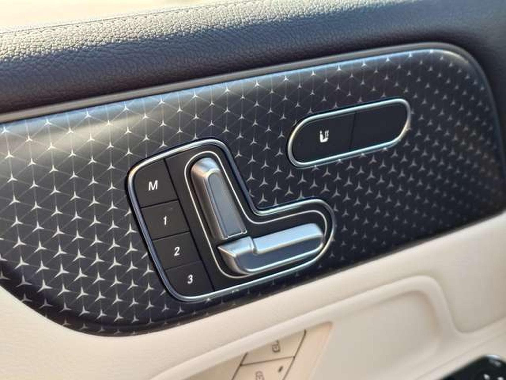 Mercedes B 200 B 200 d Luxury Line (2025) - Photo 15