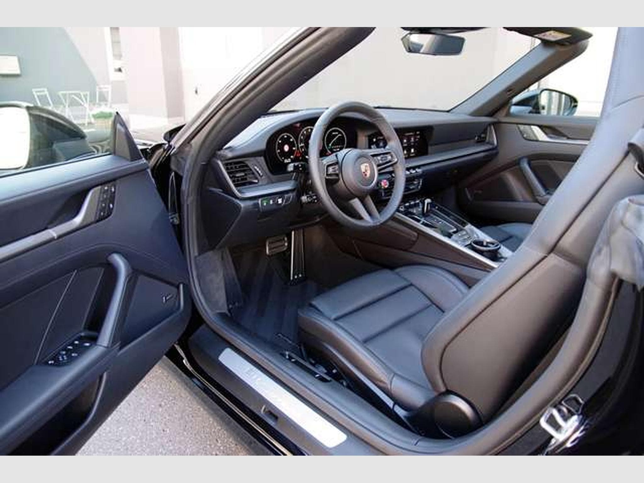 Porsche 911 992.2 Cabrio*21"RS,Vollleder,Chrono,Sporta,14-W. (2025) - Photo 4