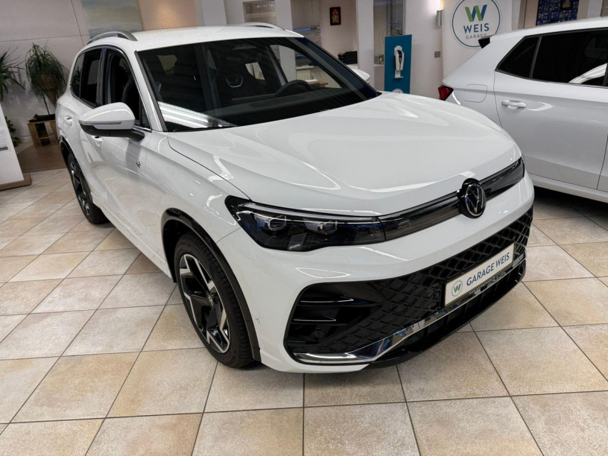 VW Tiguan R-Line 1.5 eTSI 110KW-150CV DSG7 - Garantie 5 ans / 100 000 (2024) - Photo 1