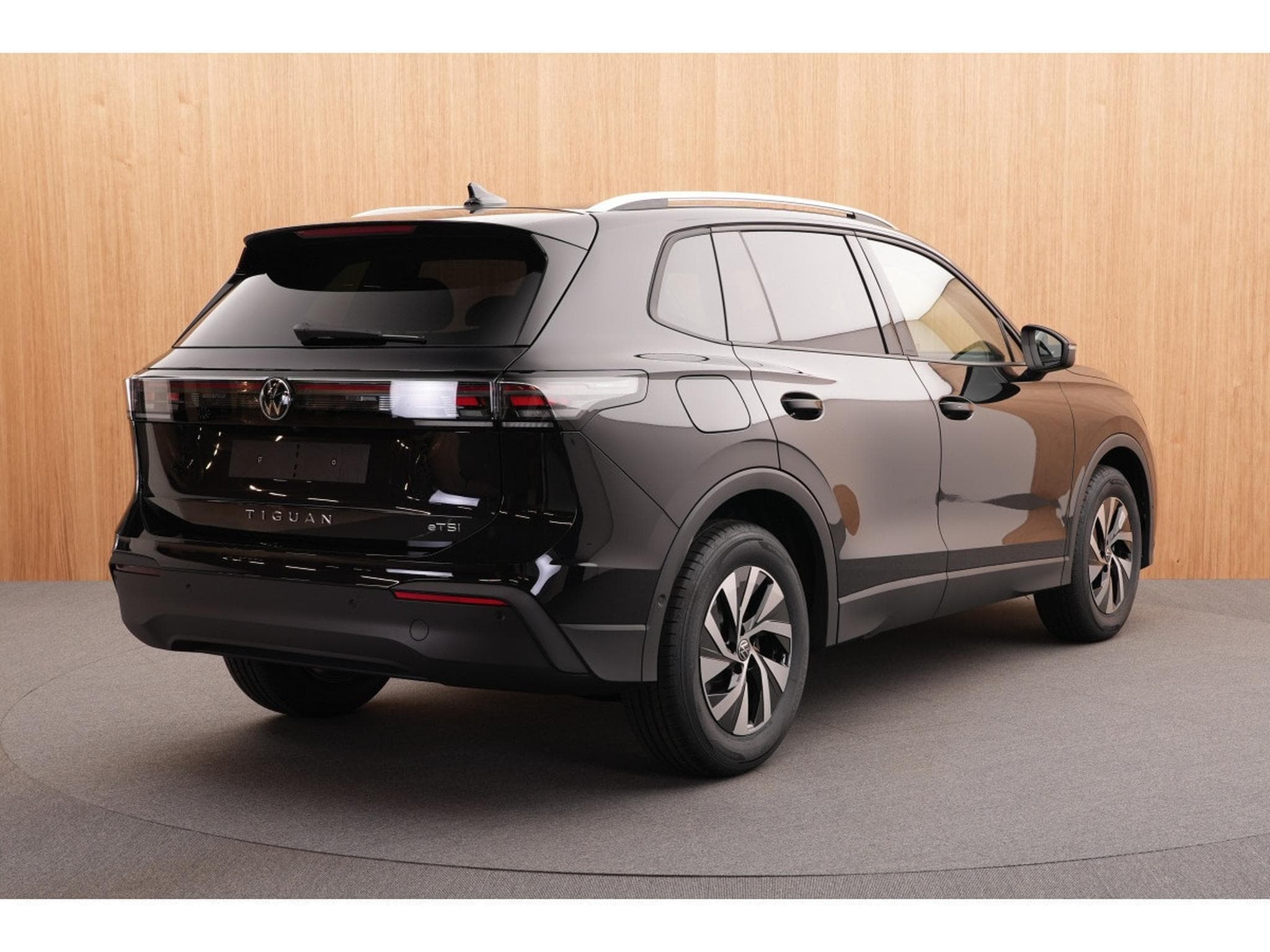 VW Tiguan Life 1.5 eTSI 110KW-150CV DSG7 - Attelage- Garantie 5 ans / (2026) - Photo 4