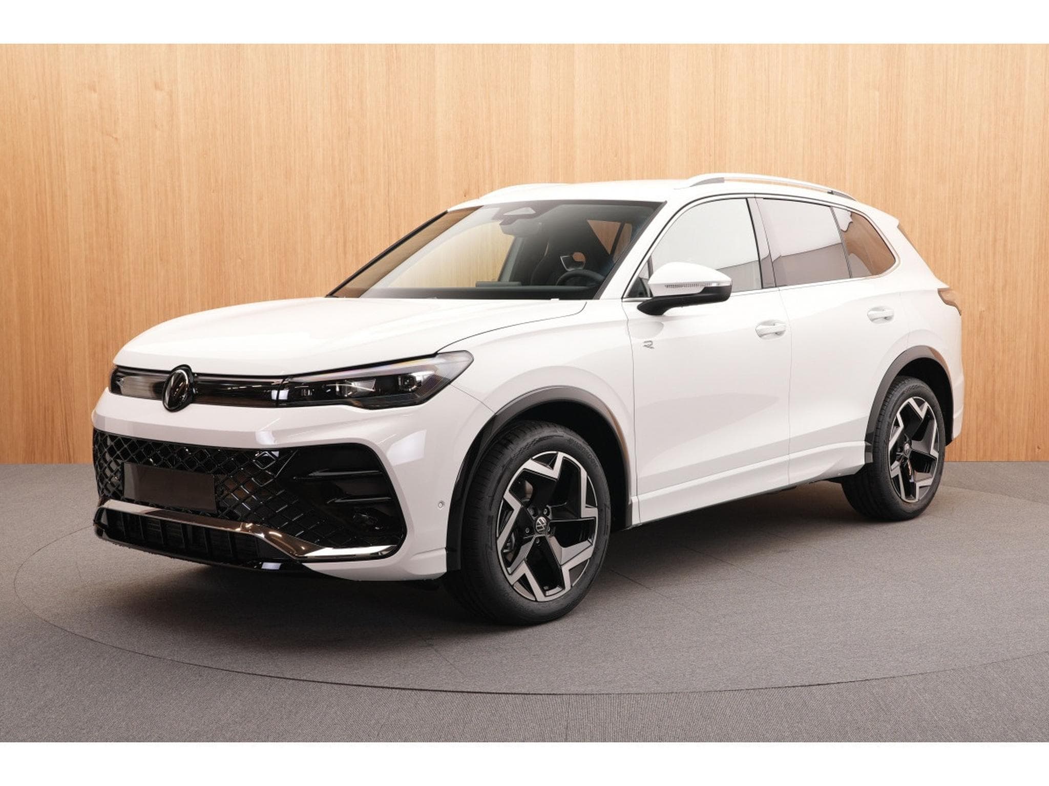 VW Tiguan R-Line 1.5 eTSI 110KW-150CV DSG7 - Garantie 5 ans/100.000 Km (2025) - Photo 4