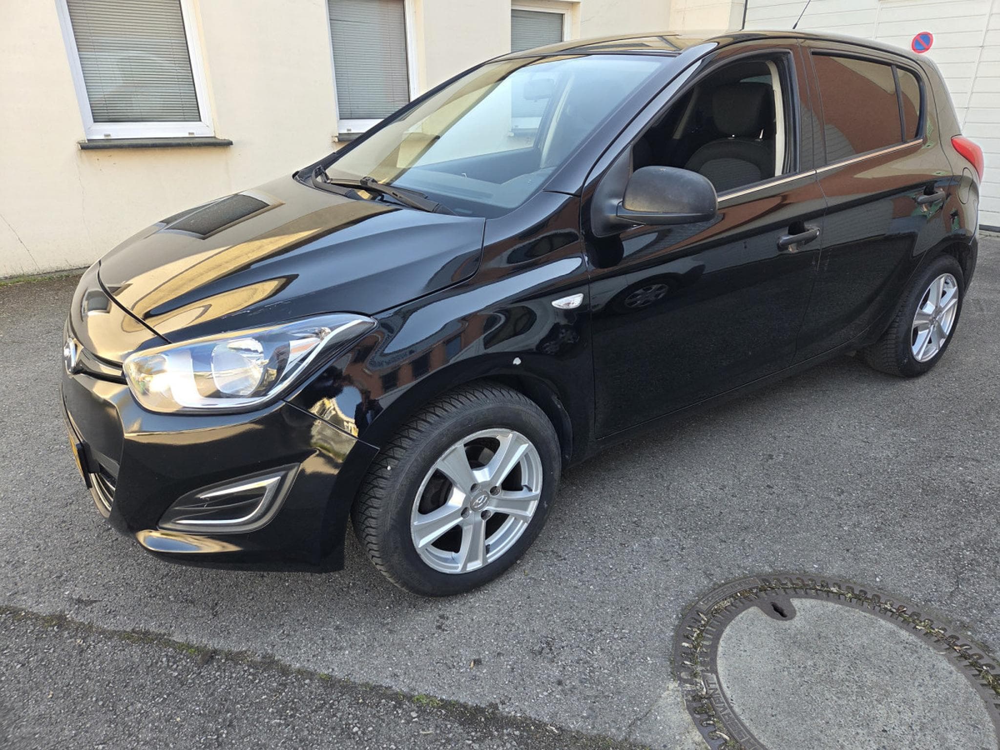 Hyundai i20 1.1 CRDI 75 CV Garantie 12 Mois (2012) - Photo 1