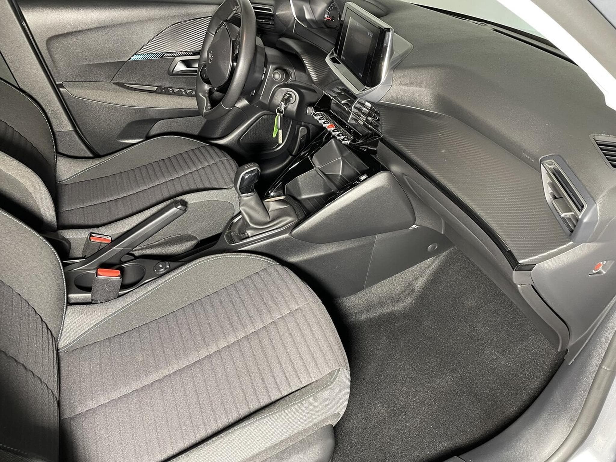 Peugeot 208 1.2 ESSENCE 75 CV STYLE CARPLAY 5P (2024) - Photo 12