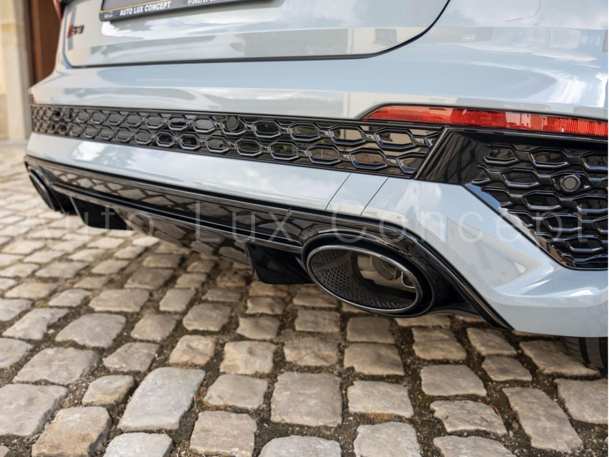 Audi RS3 Sportback Performance Edition 1 OF 300 (2023) - Photo 20