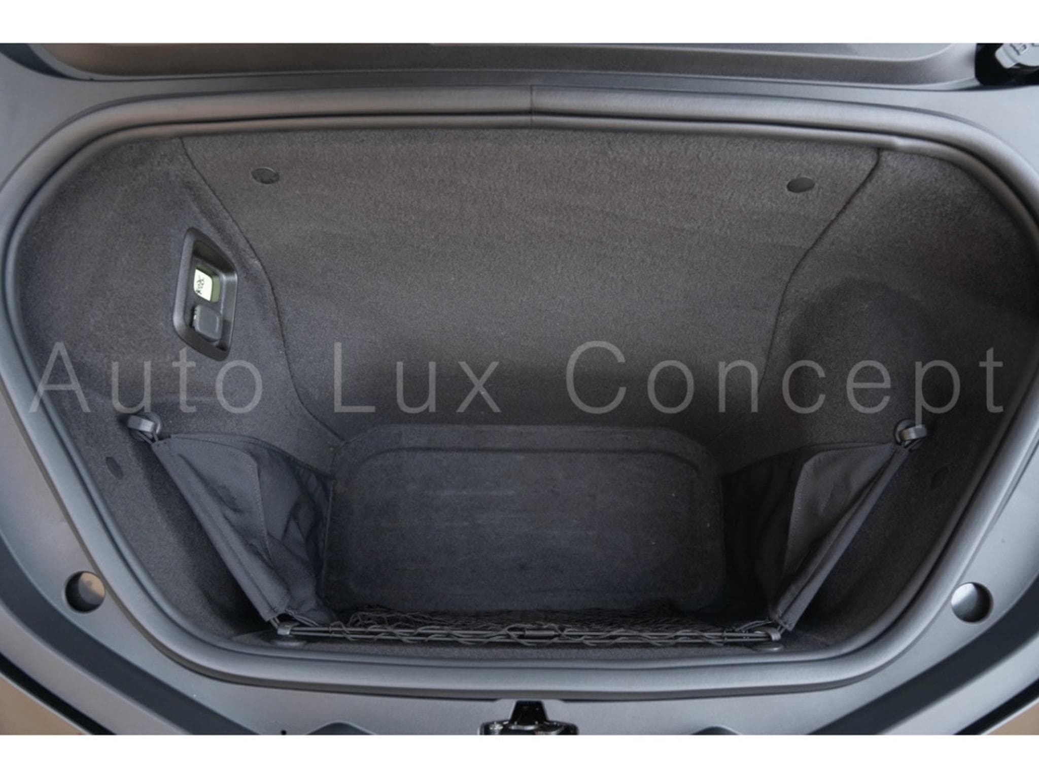 Chevrolet Corvette C8 Stingray Coupé 2LT (2023) - Photo 30