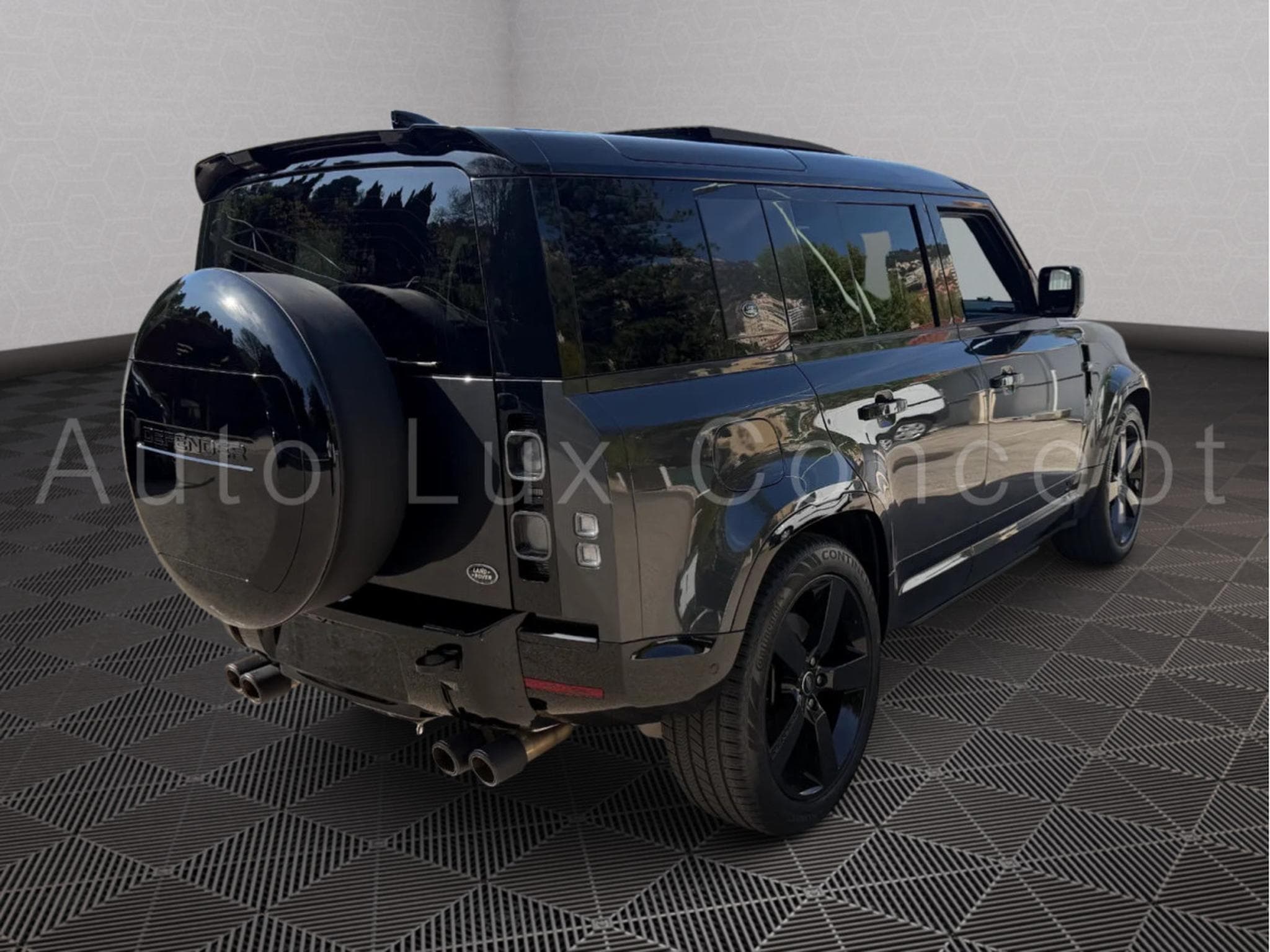 Land-Rover Defender 110 V8 P525 CARPATHIAN EDITION (2022) - Photo 30