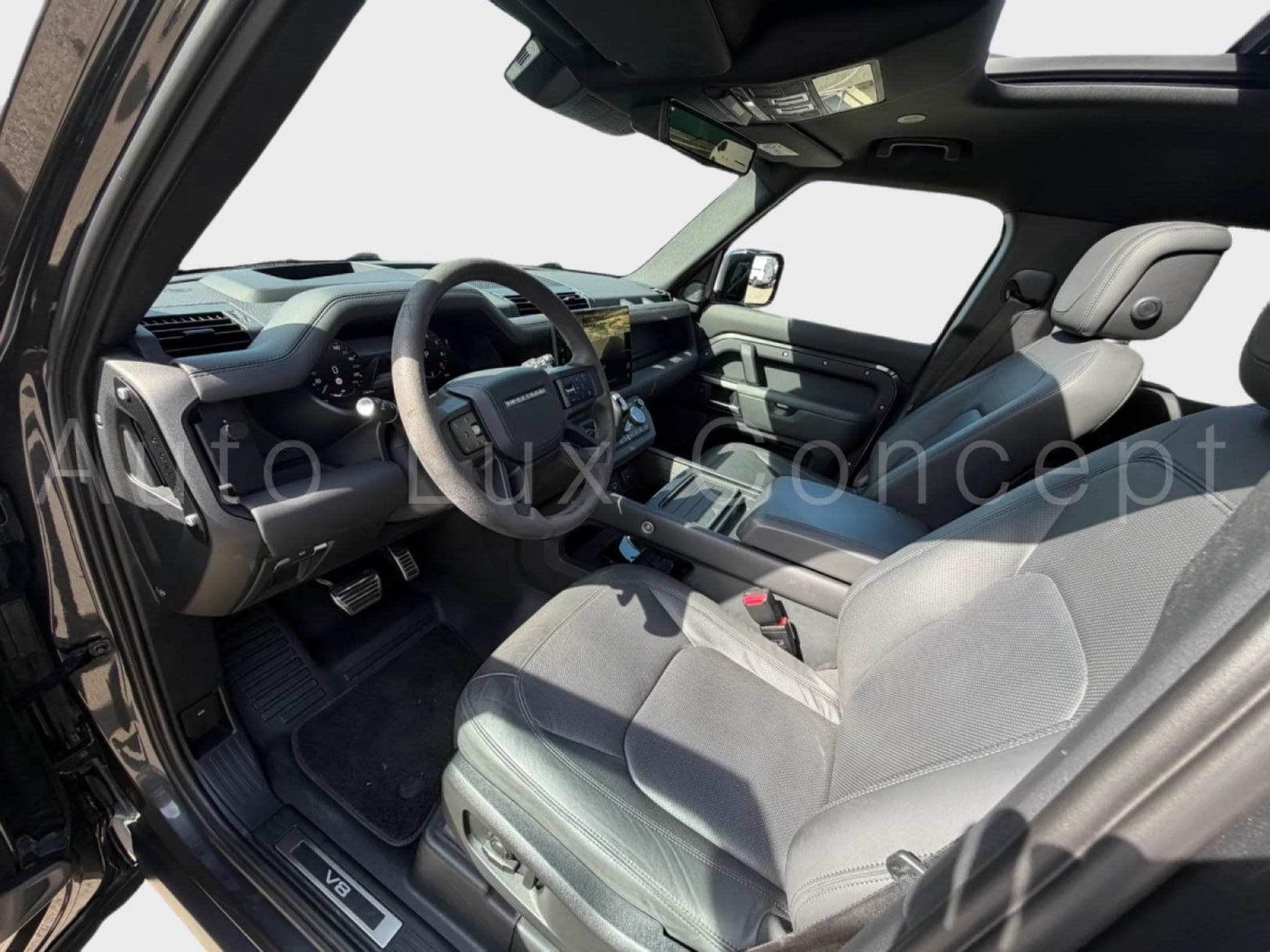 Land-Rover Defender 110 V8 P525 CARPATHIAN EDITION (2022) - Photo 7