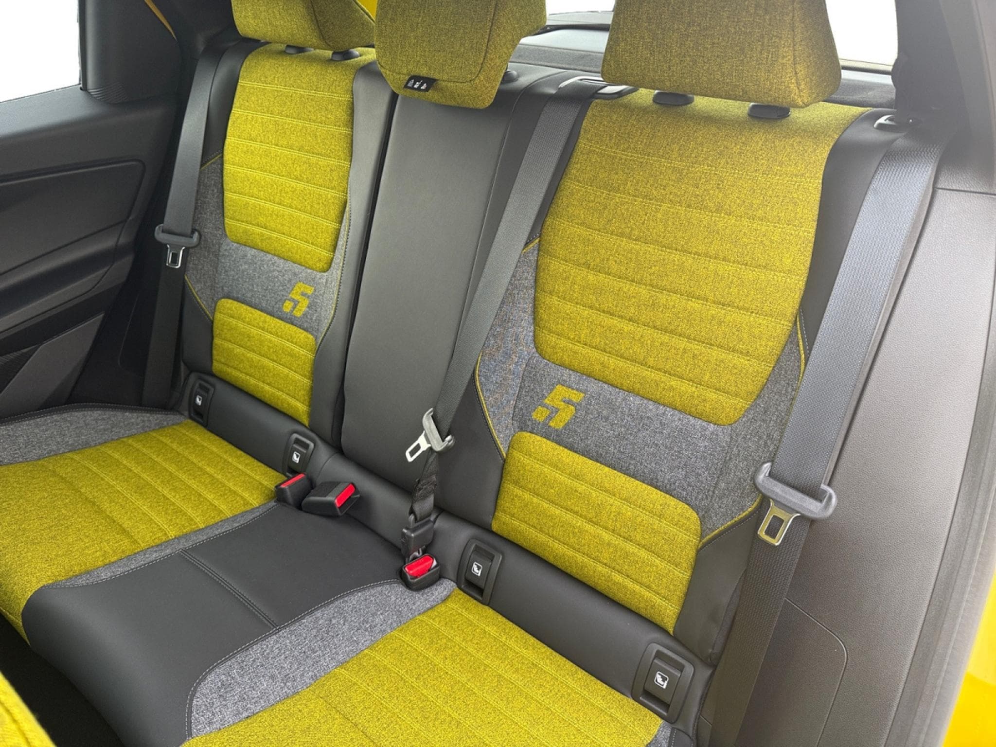 Renault R5 ICONIC 150HP COMFORT RANGE (2024) - Photo 5