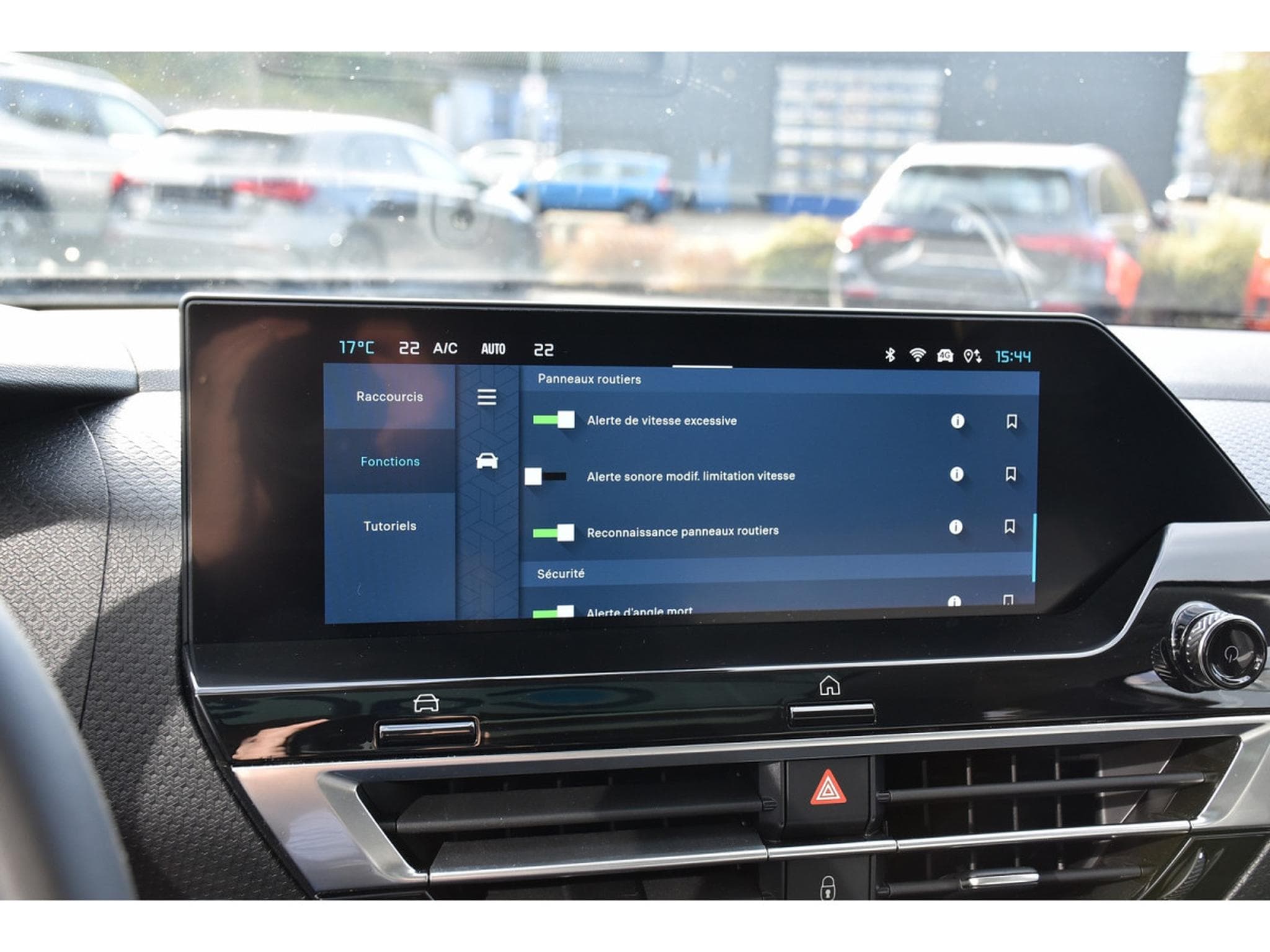 Citroën C4 1.2 PureTech 130 MAX CUIR TO HUD GPS LANE SIDE CAM360 1°MAIN (2024) - Foto 16