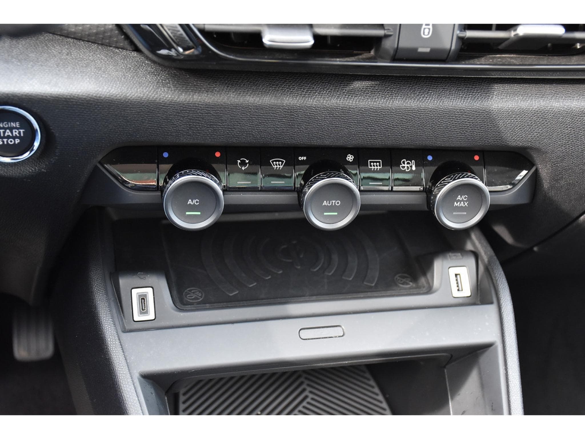 Citroën C4 1.2 PureTech 130 MAX CUIR TO HUD GPS LANE SIDE CAM360 1°MAIN (2024) - Foto 21