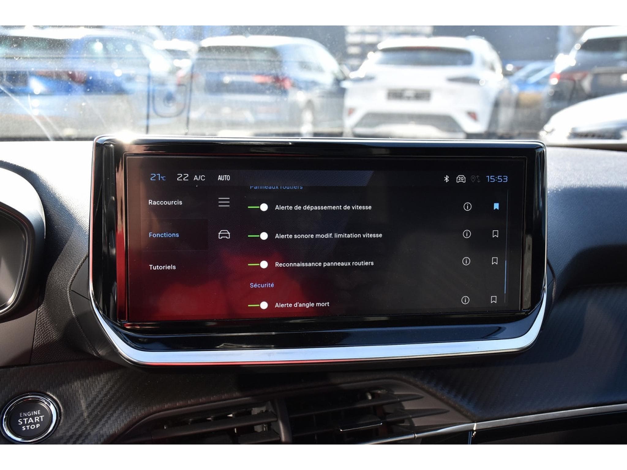 Peugeot 2008 1.2 PureTech Allure ACC GPS LANE SIDE REGUL CAM 360 1° MAIN (2025) - Foto 16