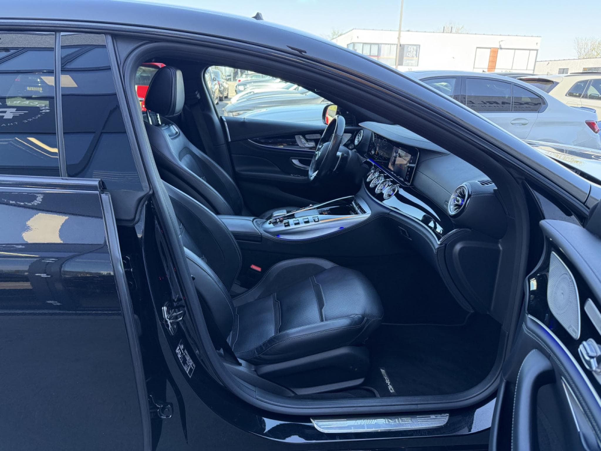 Mercedes AMG GT 4-Door GT53 4-Door / 4 MATIC/ RIDE CONTROL/ 360°/ AMG PERFORMANCE (2022) - Photo 15