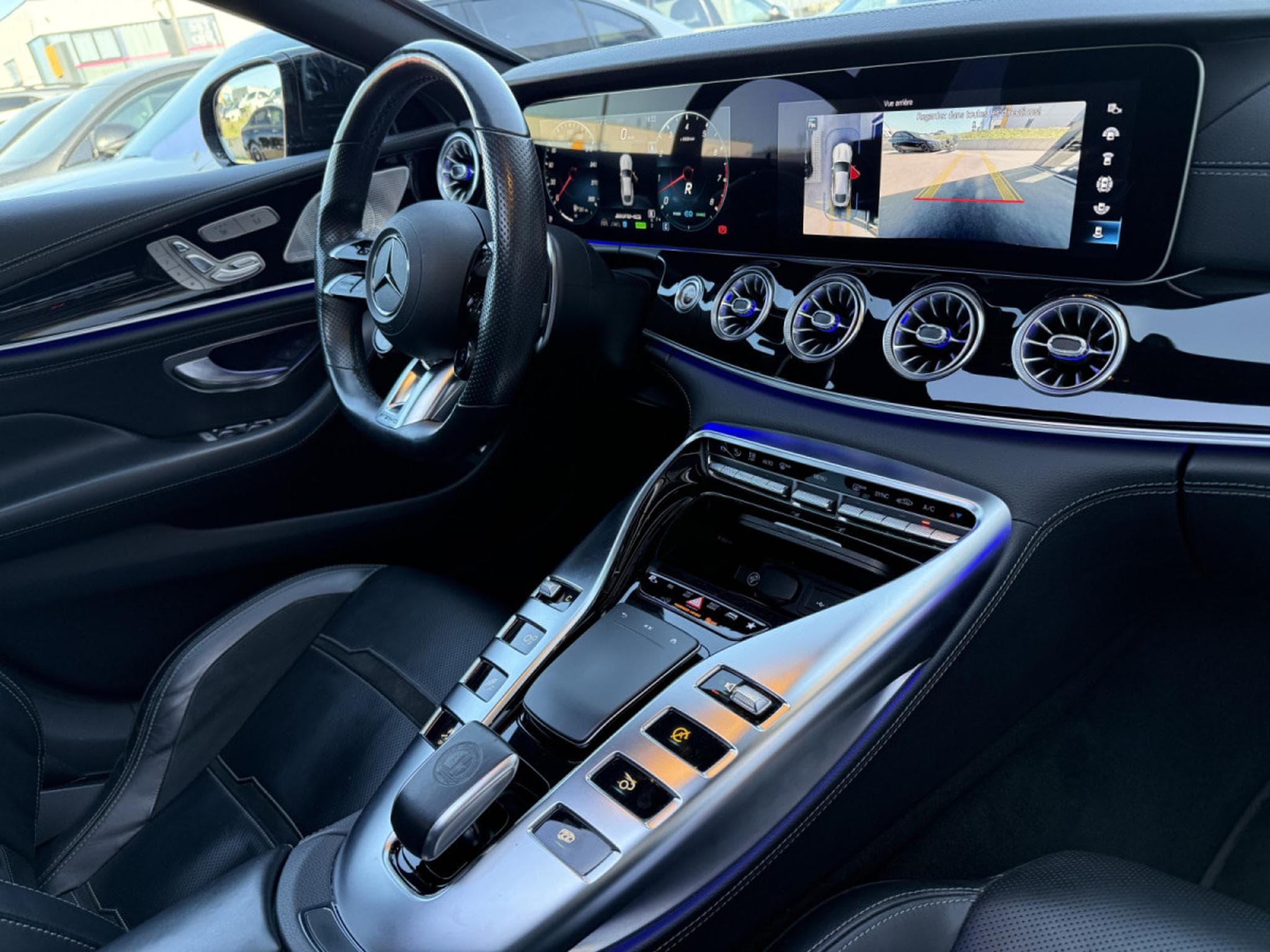 Mercedes AMG GT 4-Door GT53 4-Door / 4 MATIC/ RIDE CONTROL/ 360°/ AMG PERFORMANCE (2022) - Photo 17