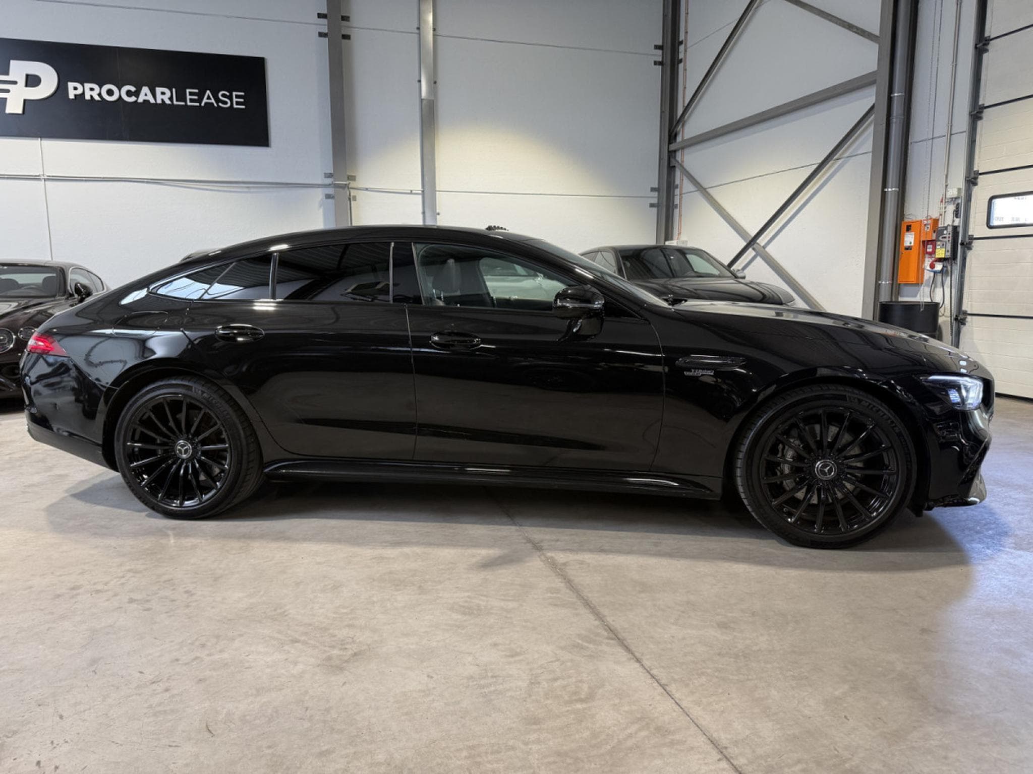 Mercedes AMG GT 4-Door GT53 4-Door / 4 MATIC/ RIDE CONTROL/ 360°/ AMG PERFORMANCE (2022) - Photo 18