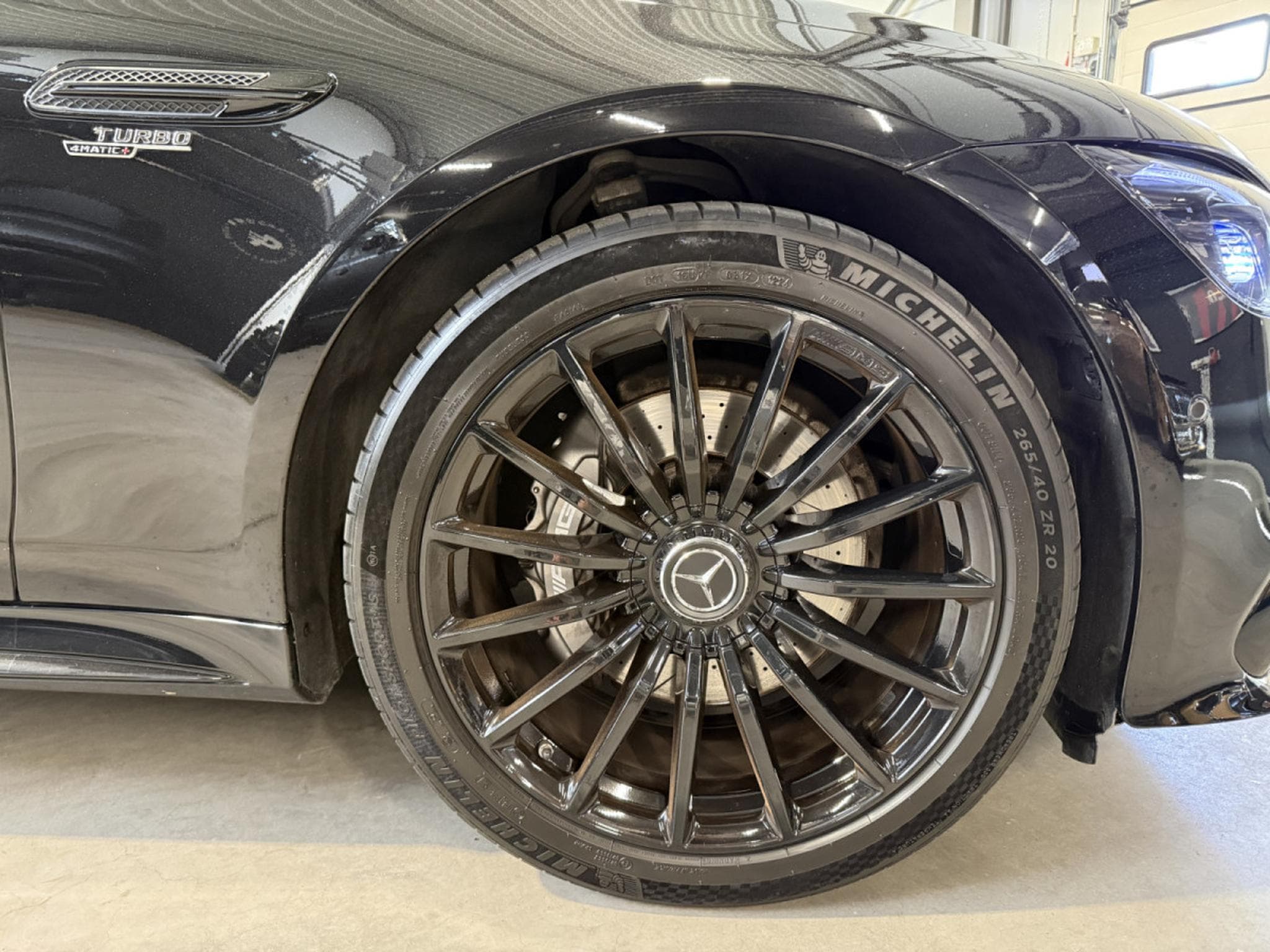 Mercedes AMG GT 4-Door GT53 4-Door / 4 MATIC/ RIDE CONTROL/ 360°/ AMG PERFORMANCE (2022) - Photo 20