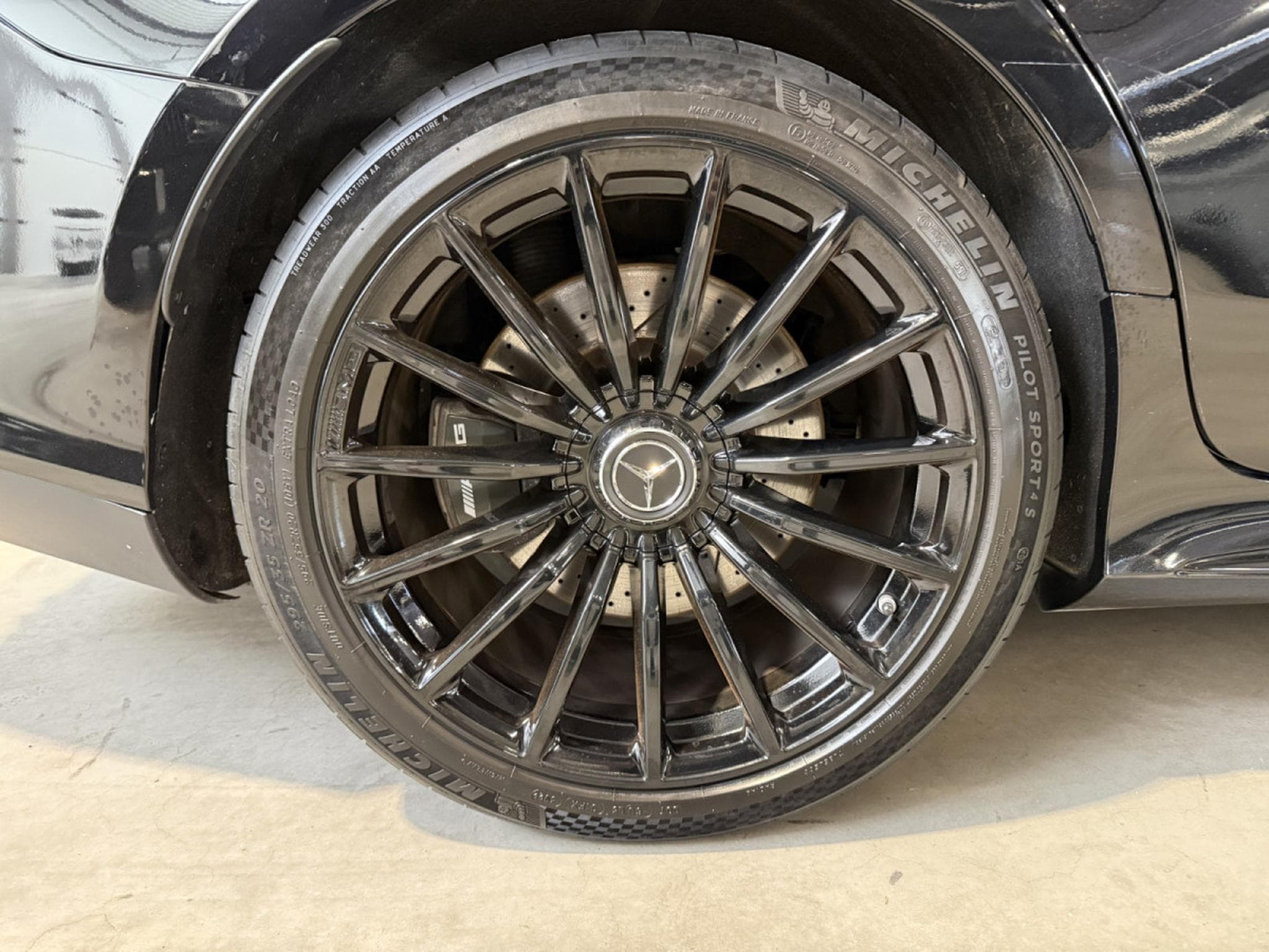 Mercedes AMG GT 4-Door GT53 4-Door / 4 MATIC/ RIDE CONTROL/ 360°/ AMG PERFORMANCE (2022) - Photo 21