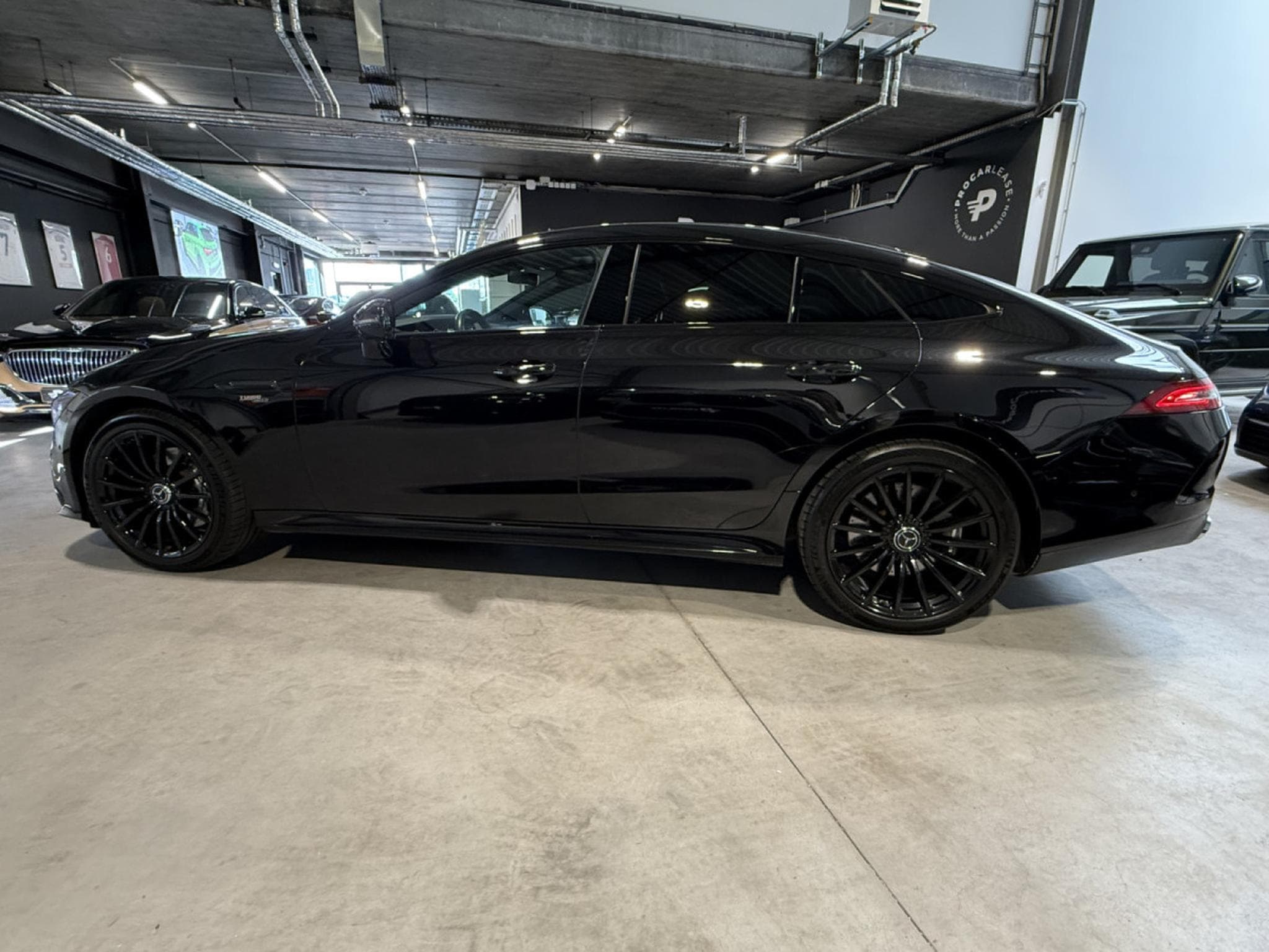 Mercedes AMG GT 4-Door GT53 4-Door / 4 MATIC/ RIDE CONTROL/ 360°/ AMG PERFORMANCE (2022) - Photo 3