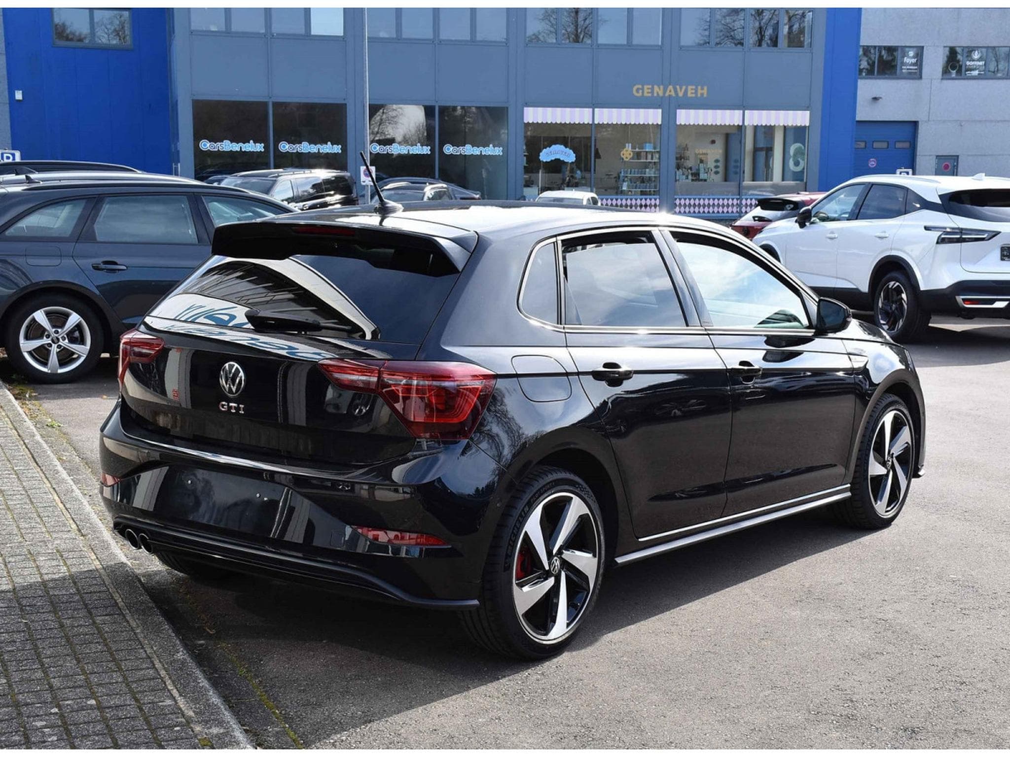 VW Polo 2.0 TSI DSG ACC TRAVEL LANE SIDE IQ.LIGHT PARK ASSIST 1°MAIN (2024) - Foto 4