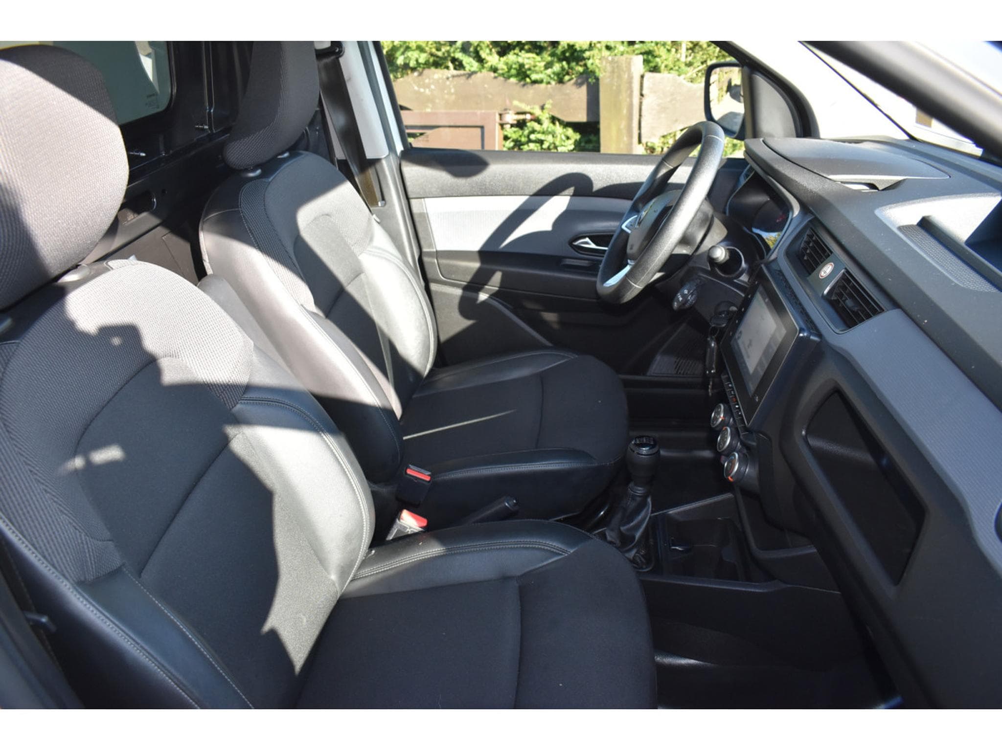 Renault Kangoo Express 1,5 DCi 95 Airco Navi (2022) - Photo 8