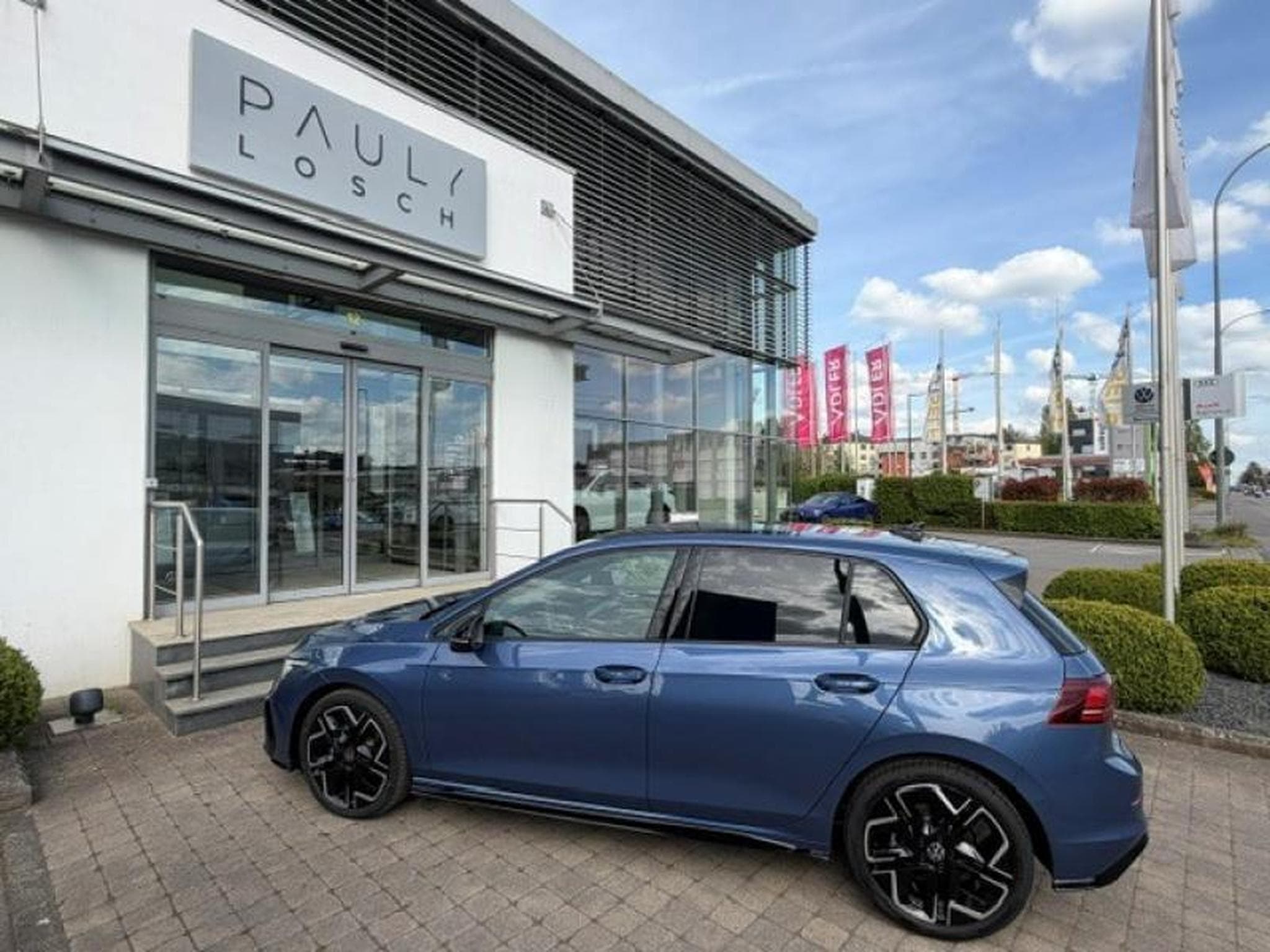 VW Golf R-LINE (2026) - Photo 7