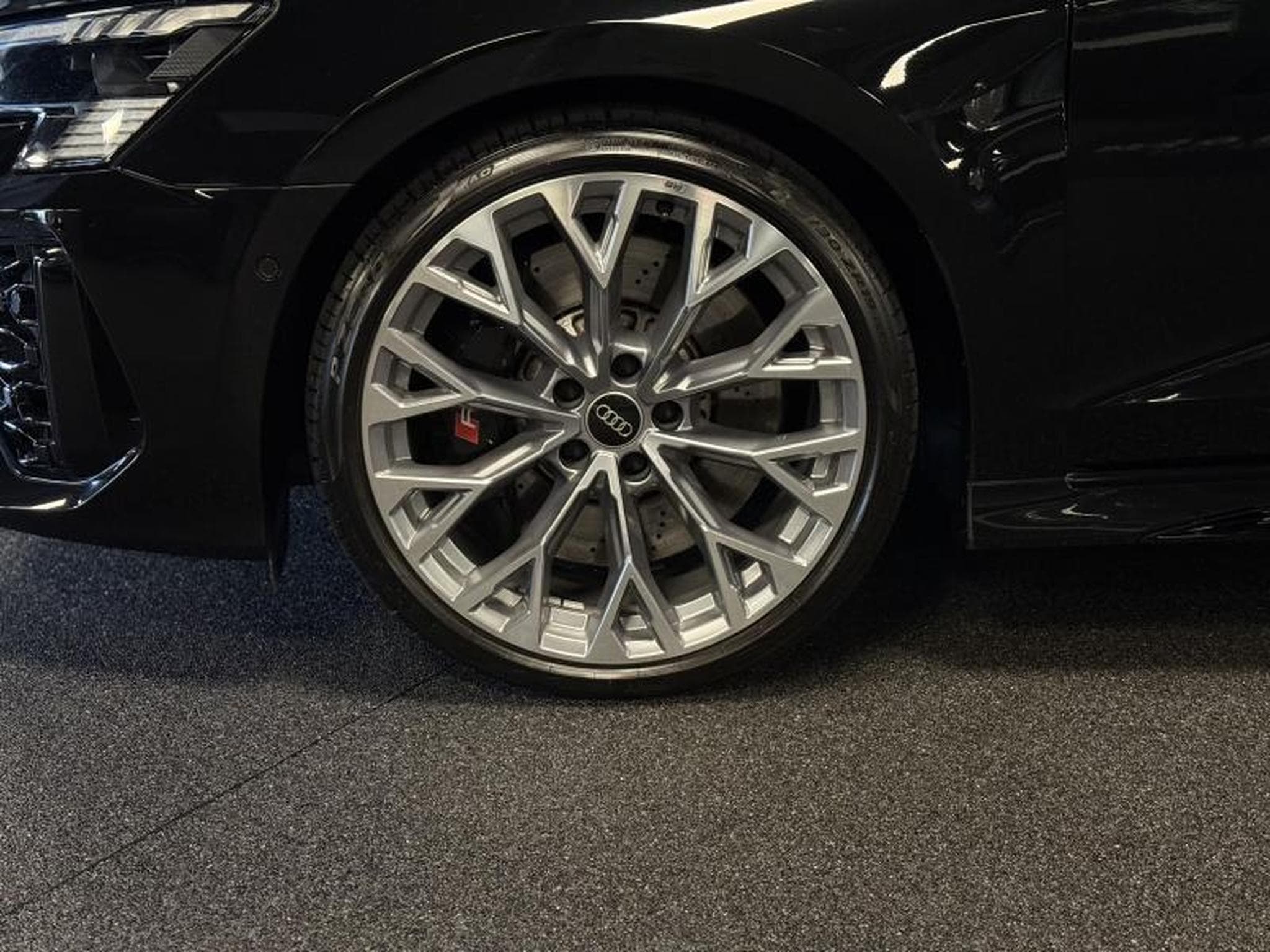 Audi RS3 Sportback (2022) - Photo 4