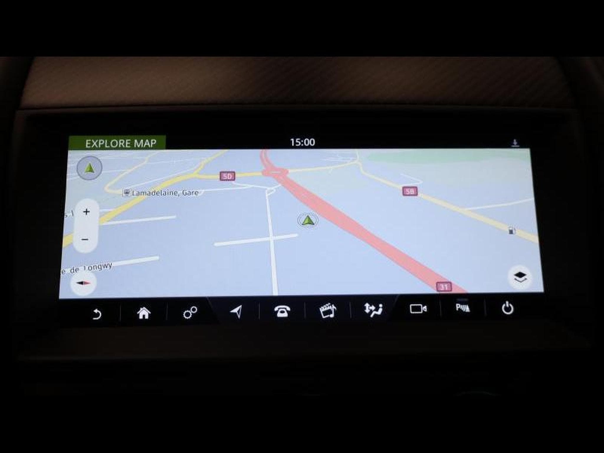 Jaguar F-Type P380 AWD R-Dynamic (2020) - Photo 27