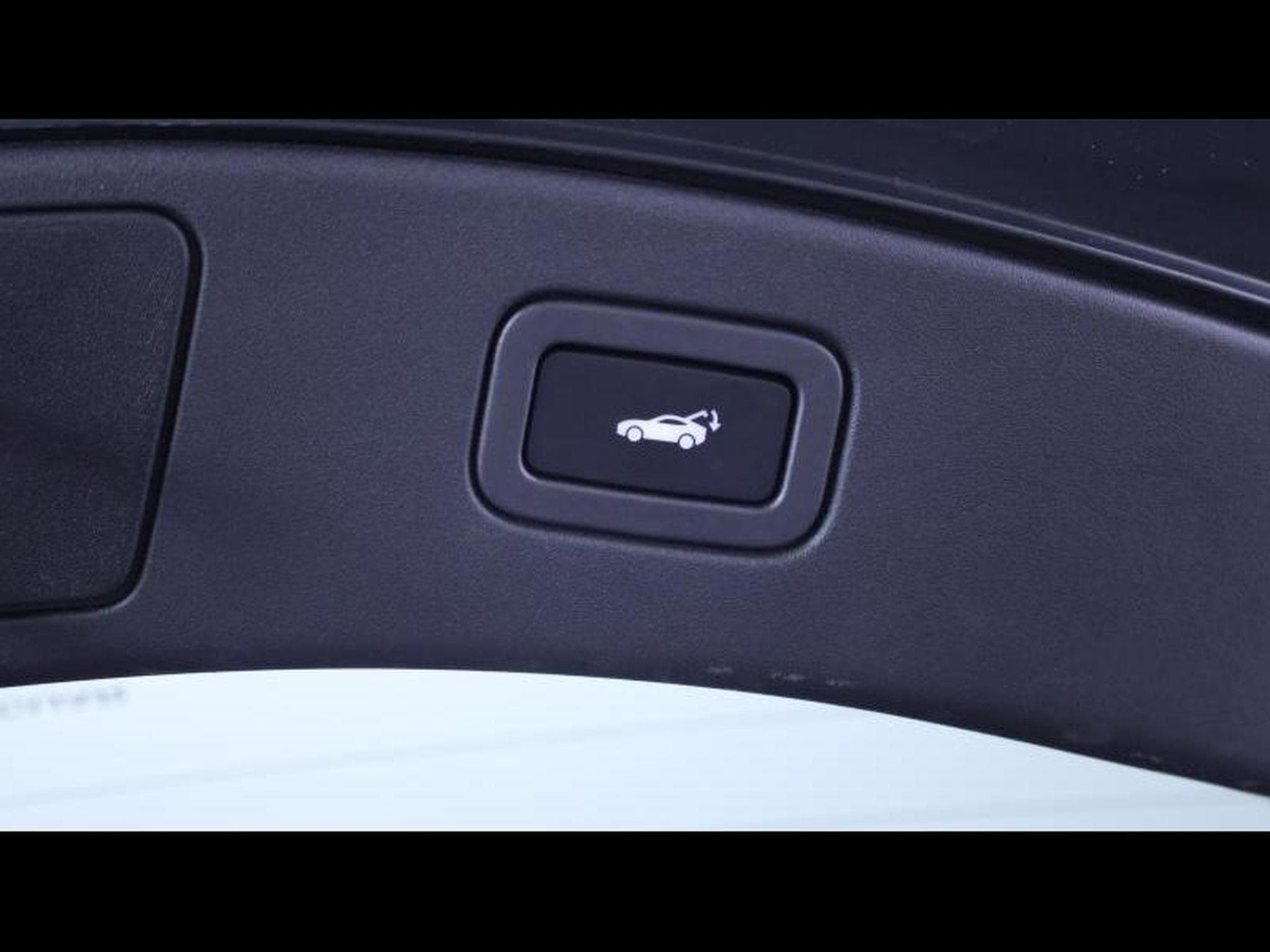 Jaguar F-Type P380 AWD R-Dynamic (2020) - Photo 30