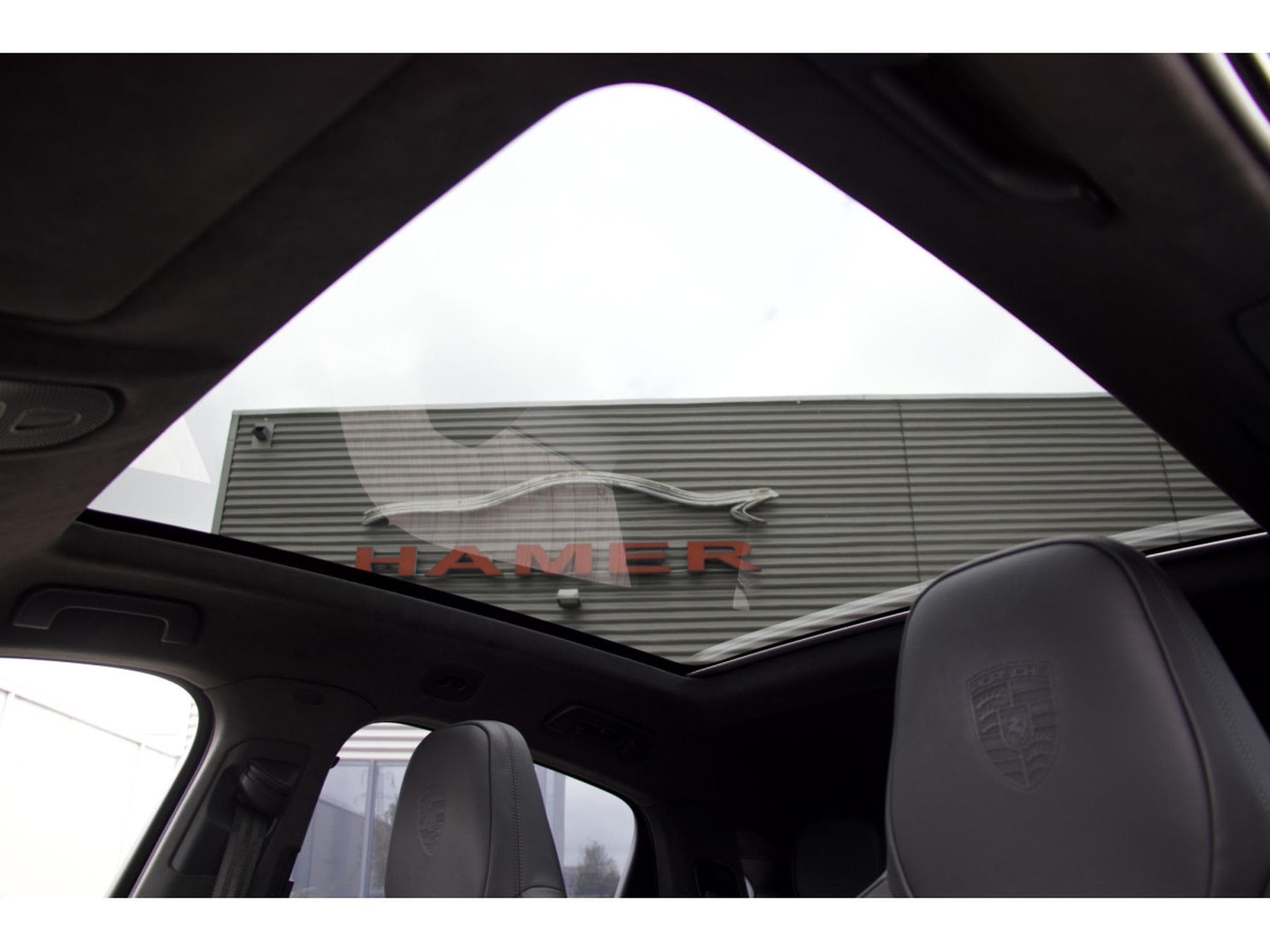 Porsche Cayenne GTS Coupe InnoDrive HUD AHK HA-Lenkung 18-Wege (2024) - Photo 12