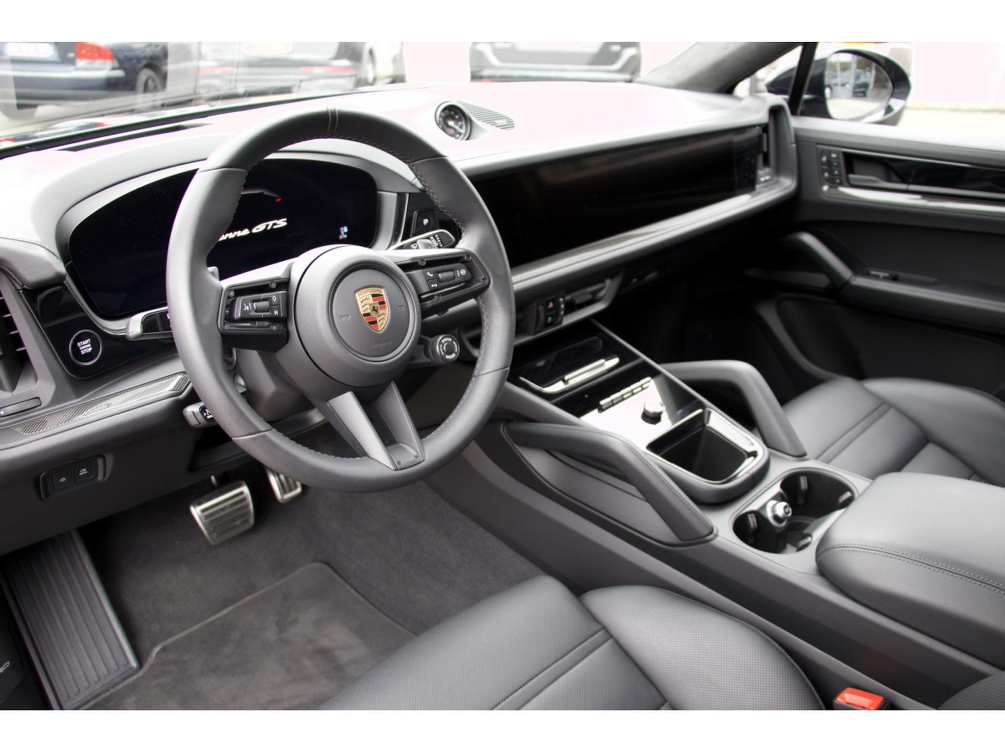 Porsche Cayenne GTS Coupe InnoDrive HUD AHK HA-Lenkung 18-Wege (2024) - Photo 7