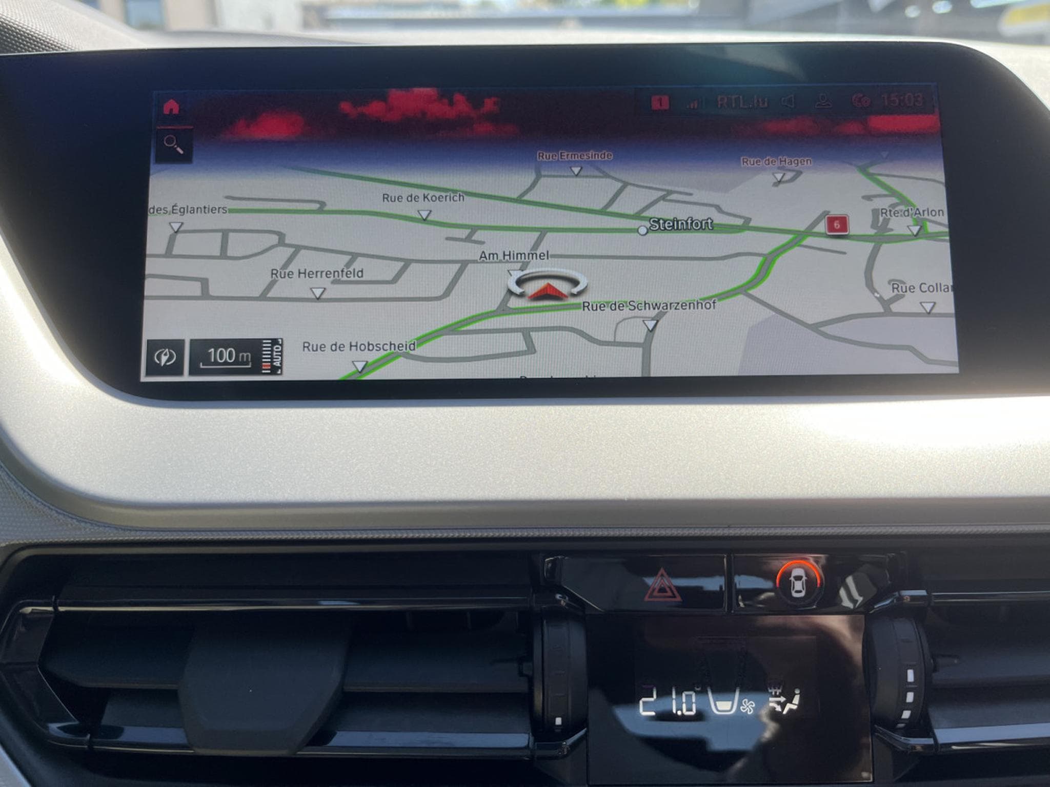 BMW 116 116dA 115cv Navi 2xPDC Apple CarPlay Keyless (2023) - Photo 14